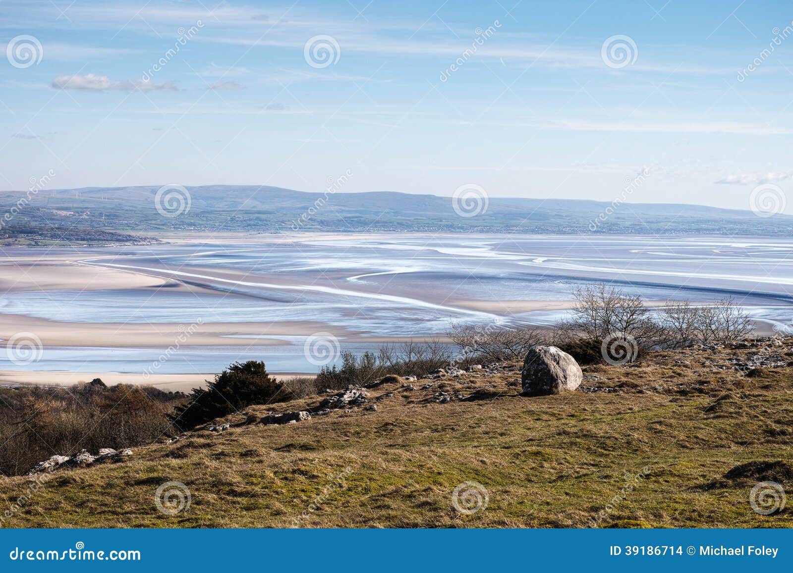 Κόλπος Morecambe (νότιο τέλος της περιοχής λιμνών, Αγγλία), η εκβολή του ποταμού Κεντ όπου εισάγει την ιρλανδική θάλασσα.