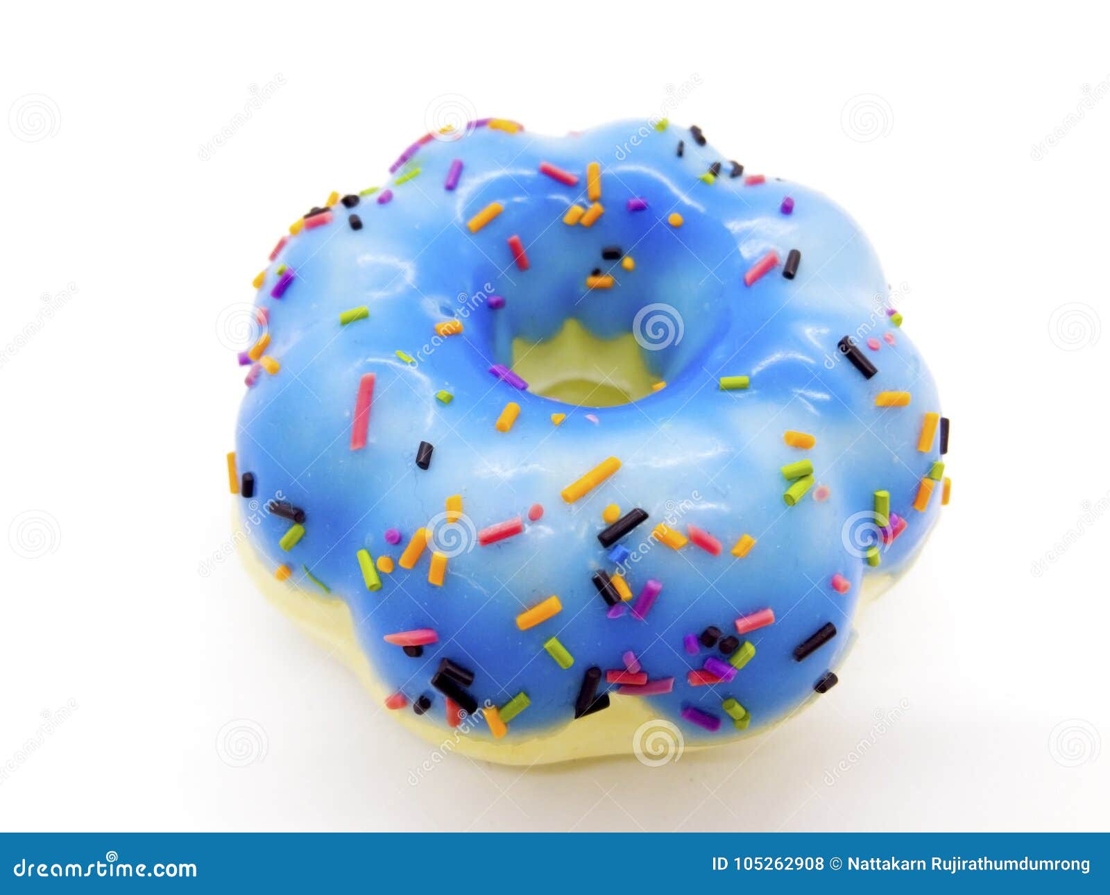 Μπλε doughnut squishy μαγνήτης που απομονώνεται στο άσπρο υπόβαθρο με το γ. Μπλε doughnut squishy μαγνήτης που απομονώνεται στο άσπρο υπόβαθρο με το ψαλίδισμα της πορείας