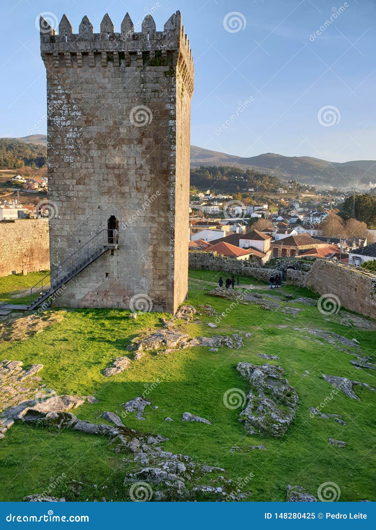 Πύργος του Castle MelgaÃ§o Ι. πράσινος πύργος ctower catower castower casttower castltower castletower Πορτογαλία ιστορίας ουρανού τοίχων ήλιων κάστρων