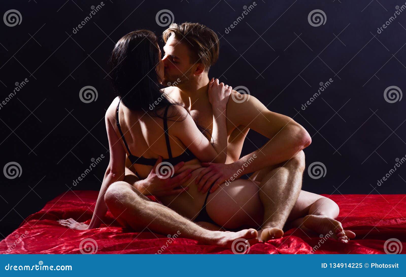 Открытки эротические объятия фото Открытки эротические объятия фото