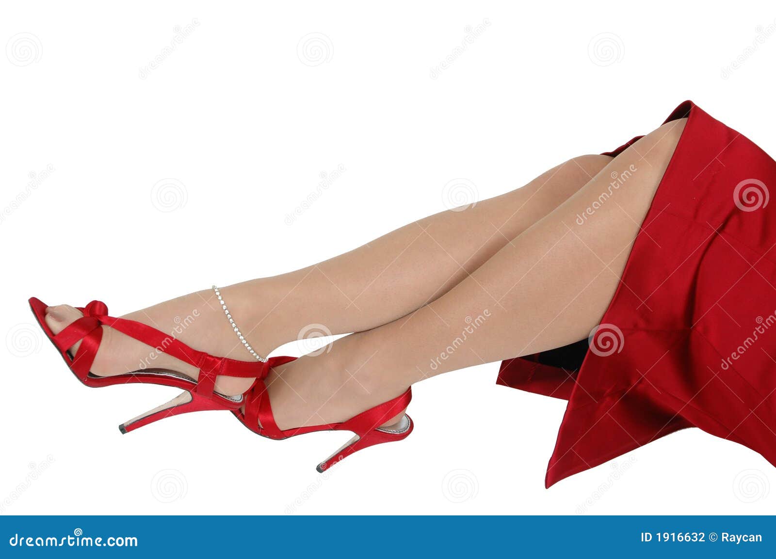 ботинки ног красные сексуальные. одетьйте ботинки высоких горячих ног пятки красные сексуальные нося womans