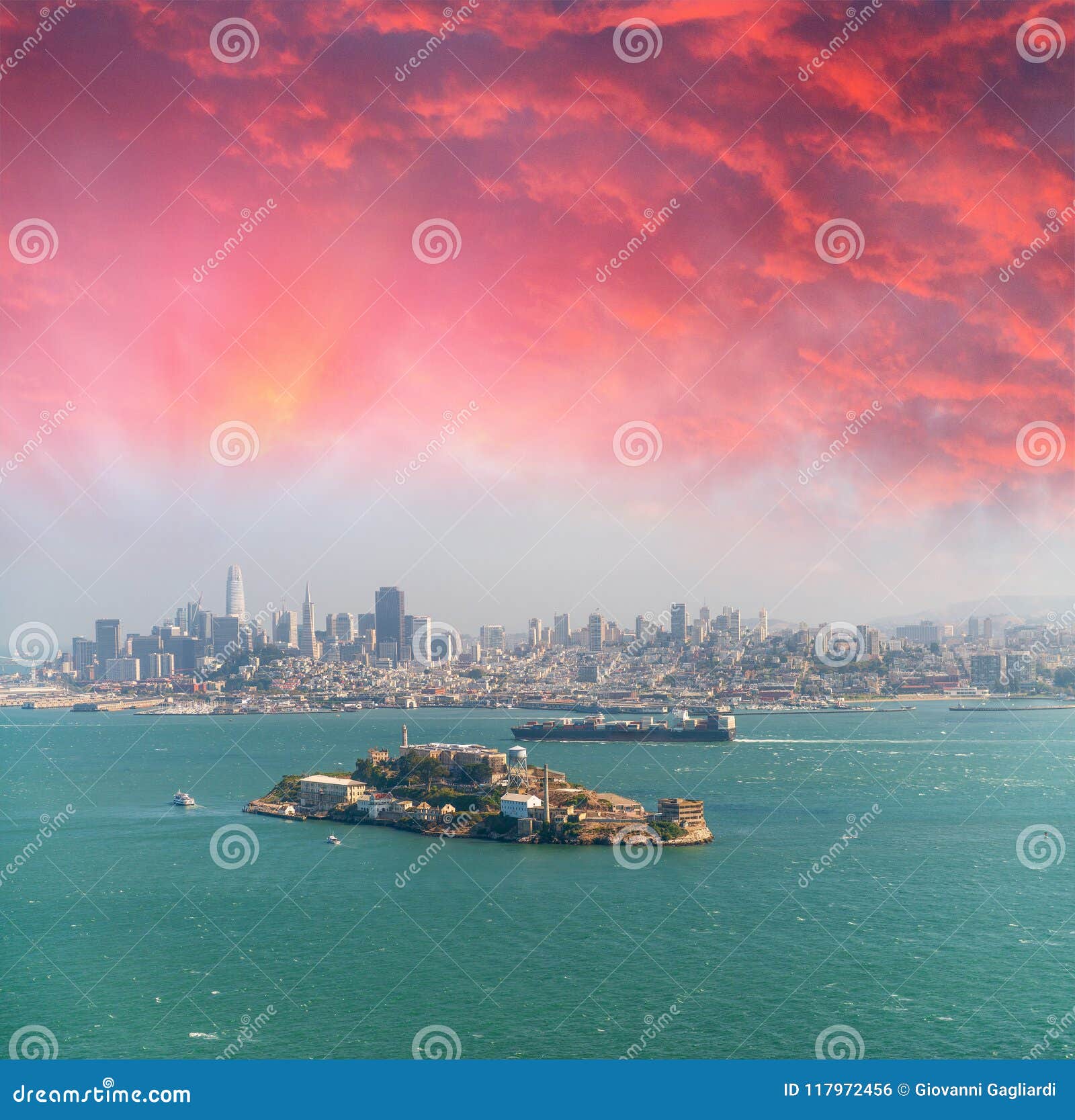 Вид с воздуха Алькатраса от вертолета, Сан-Франциско Стоковое Фото ...