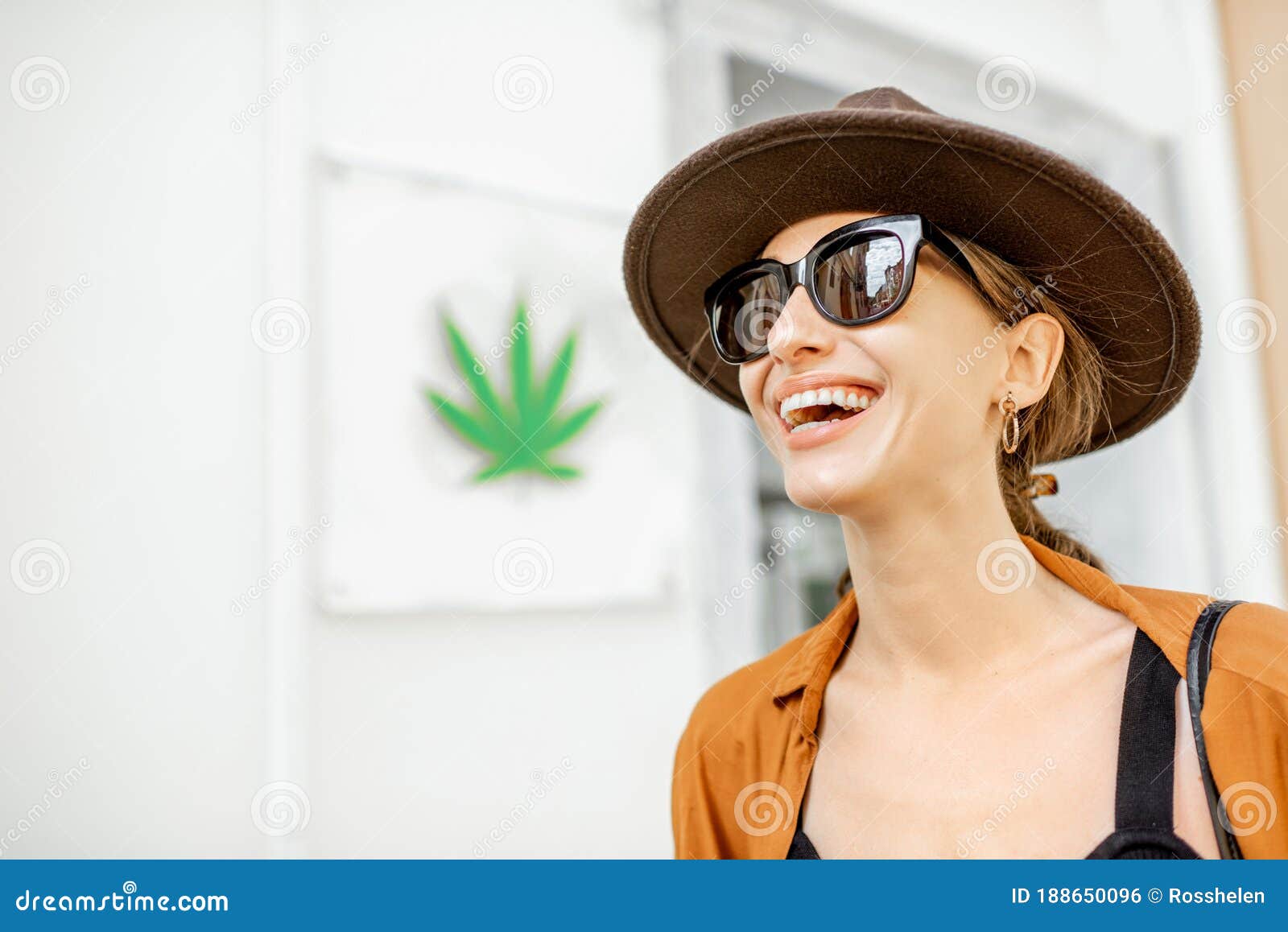 Фото конопли и женщин марихуана твиттер