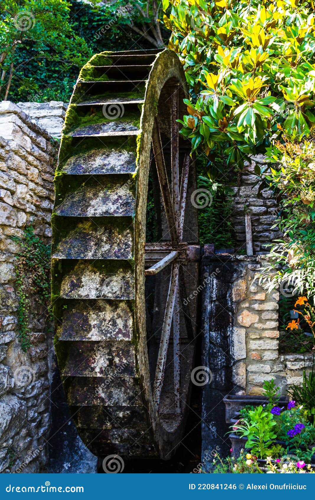 Старинные французские водяные мельницы | Пикабу