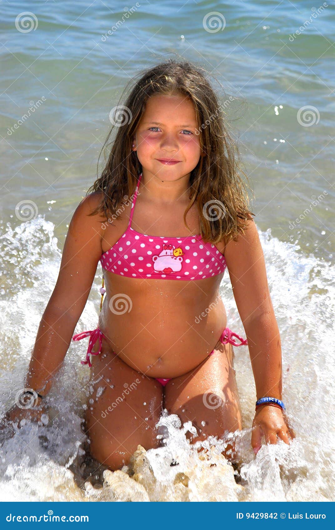 волны стоковое фото. изображение насчитывающей довольно - 9429842