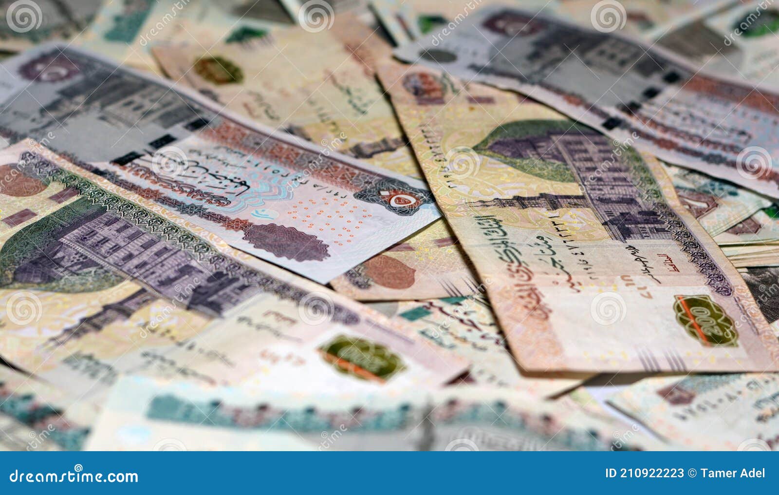 Выборочный фокус египетской банкноты Le 100 Le 50 Le фона 200 денег ...