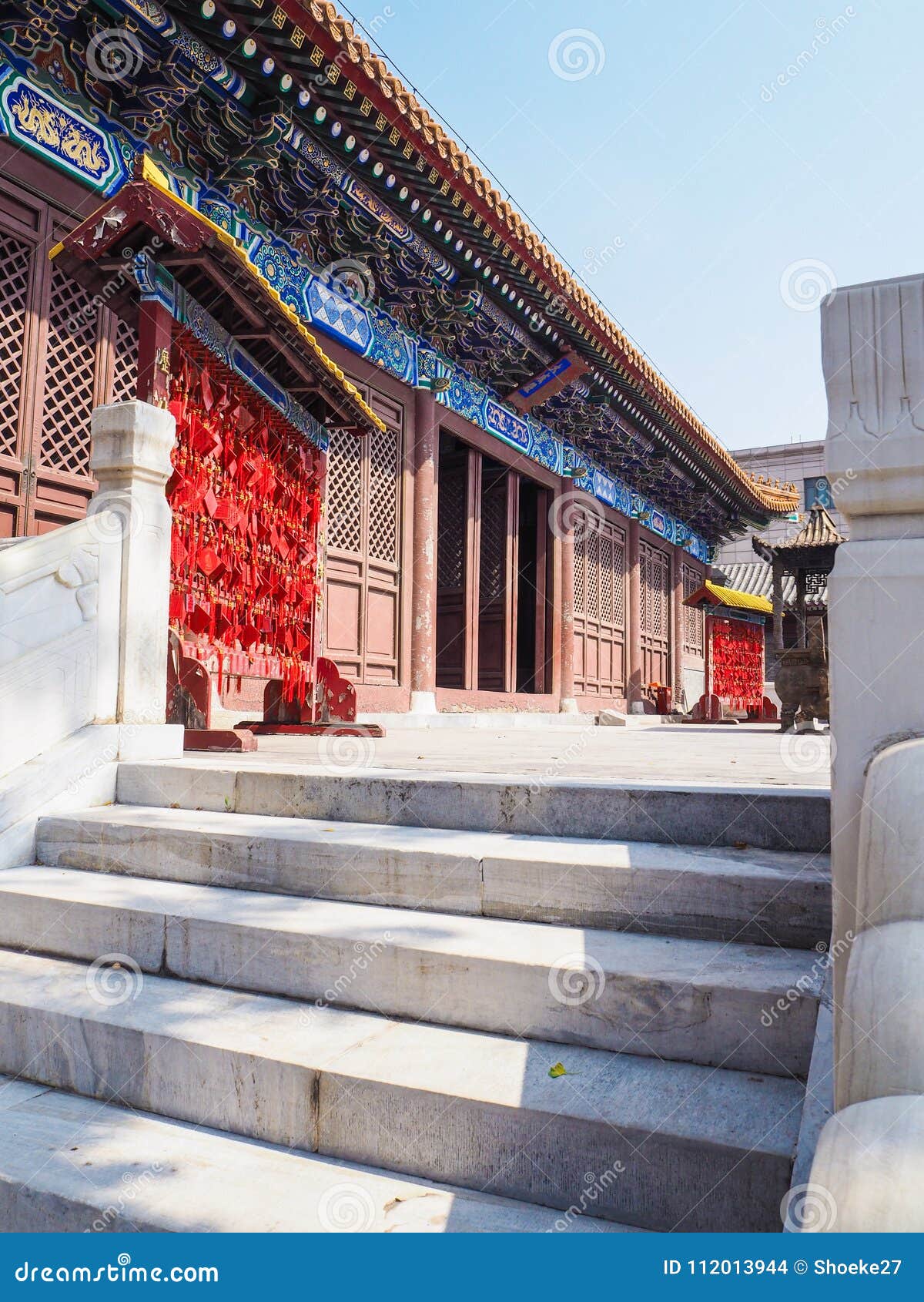 Главное pavillon конфуцианского виска в Тяньцзине, Китае, с желать шкафа полный oh чешет снаружи