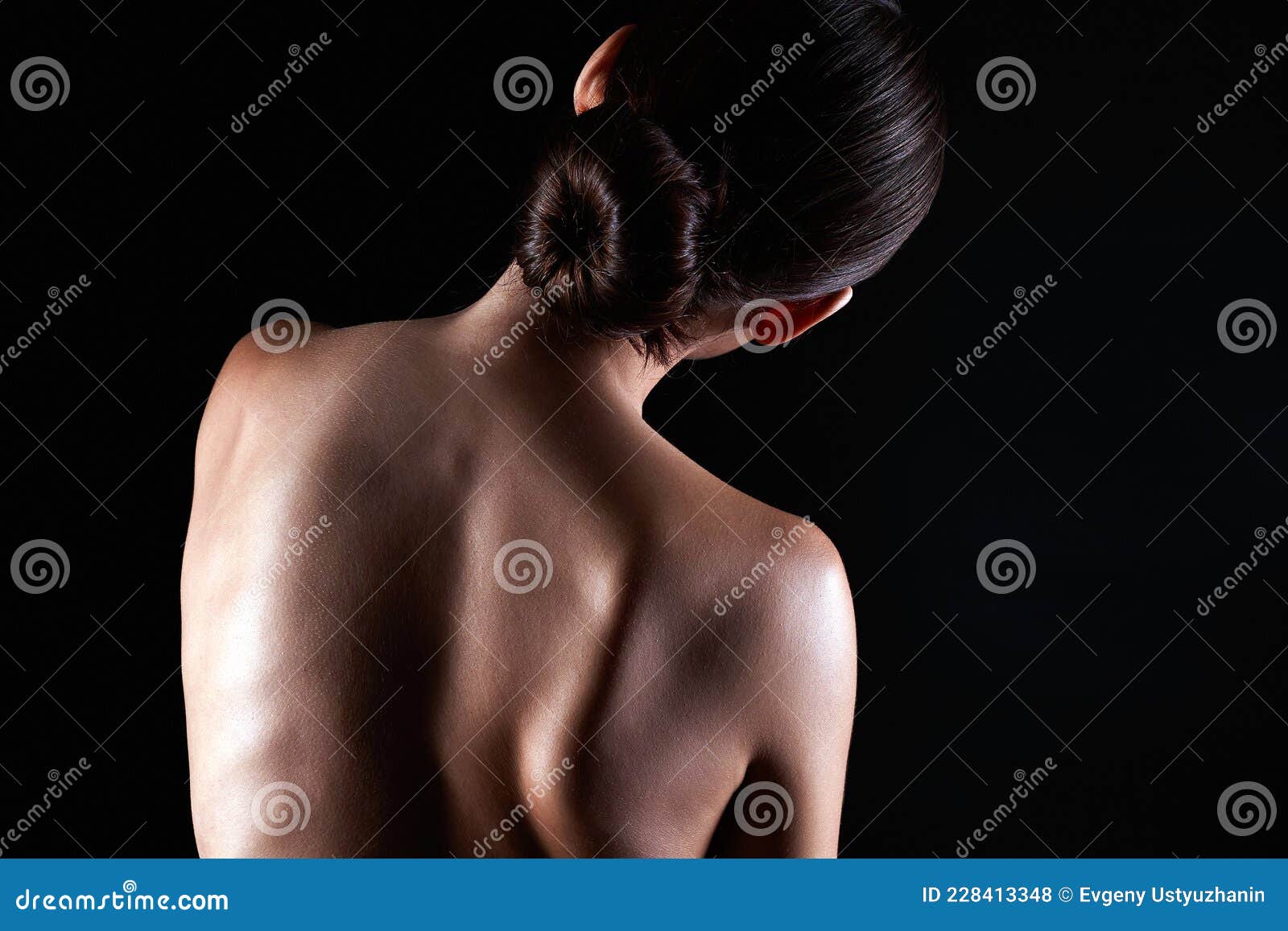 Голых девушек со спины (56 фото) - секс и порно lys-cosmetics.ru