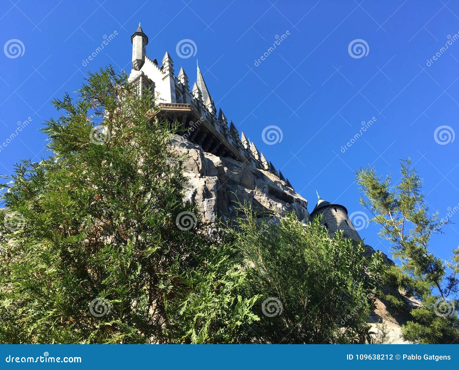 Замок Hogwarts