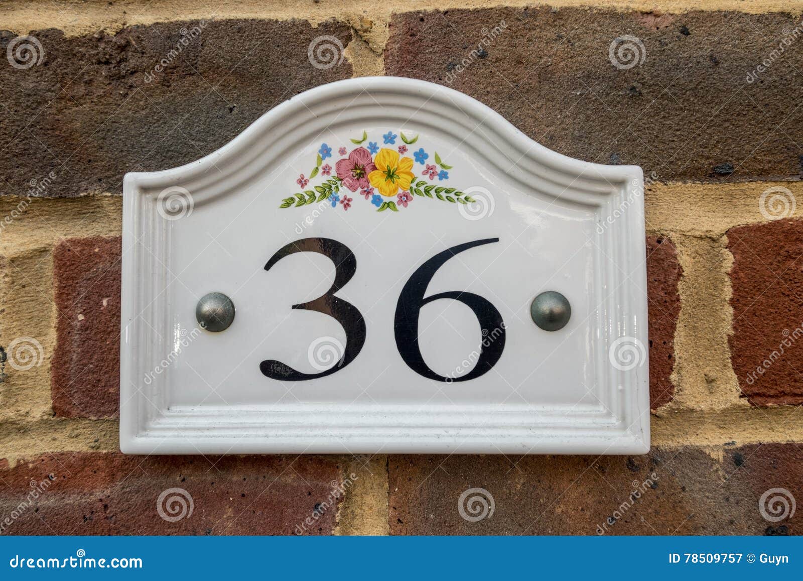 Знак 36 стоковое изображение. изображение насчитывающей интерьер - 78509757