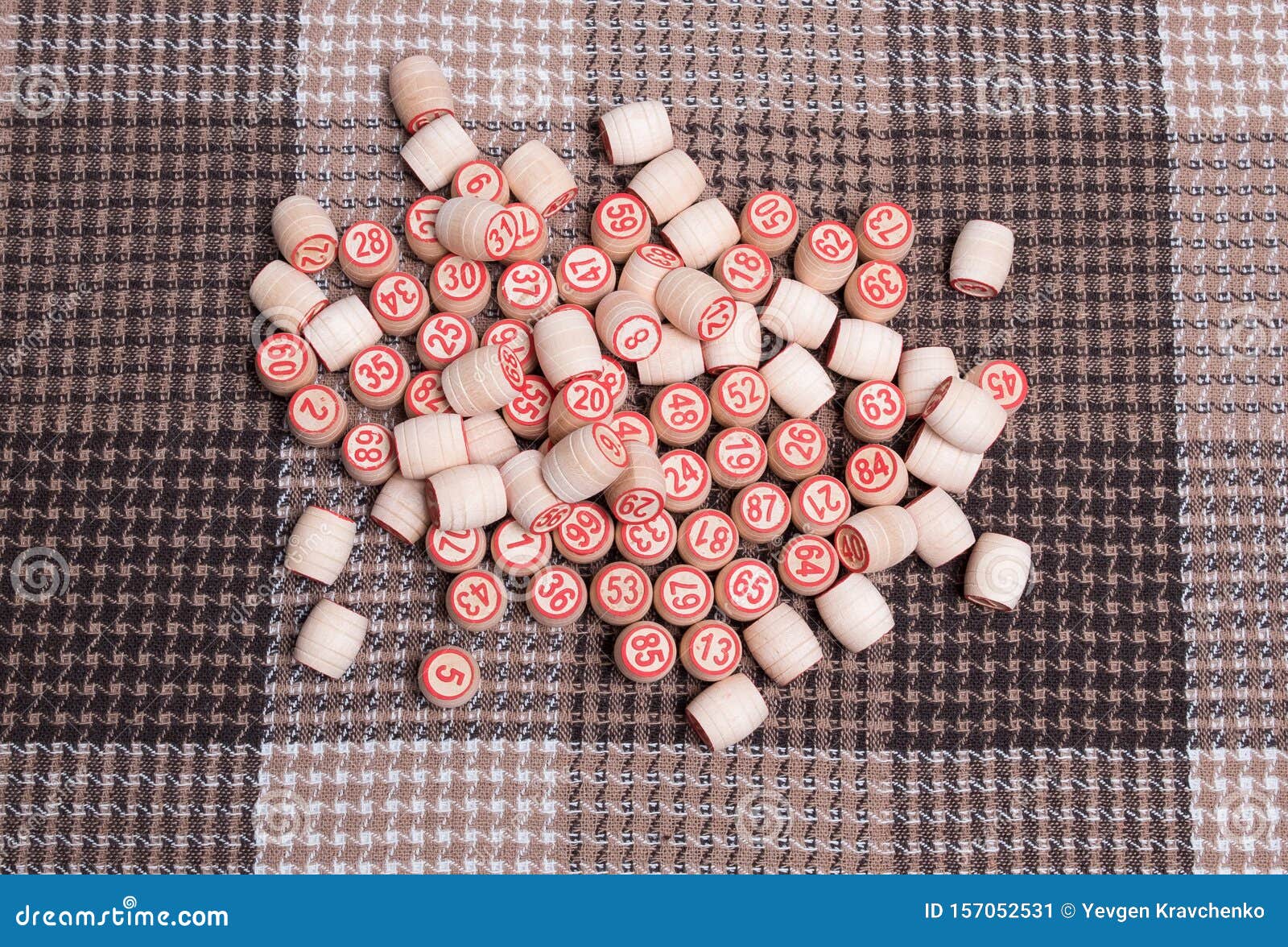 Игра в лото. Старые деревянные бочки в лото. Стоковое Изображение ...