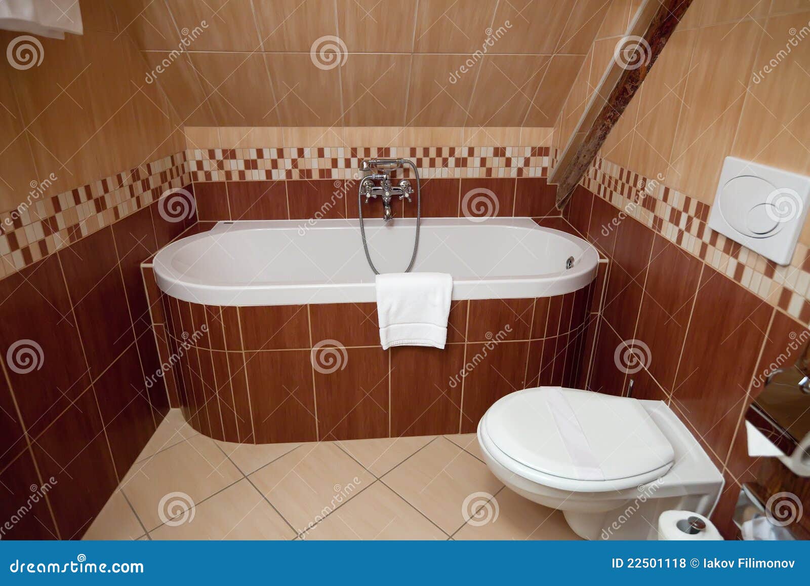 Ванная комната коричневый низ