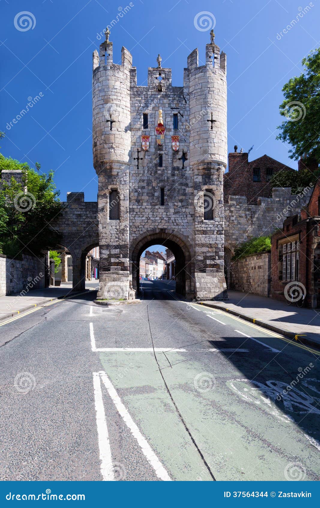 Йорк, город в северном Йоркшире, Англии. Бар Micklegate, южный вход к Йорку, город в северном Йоркшире, Англии