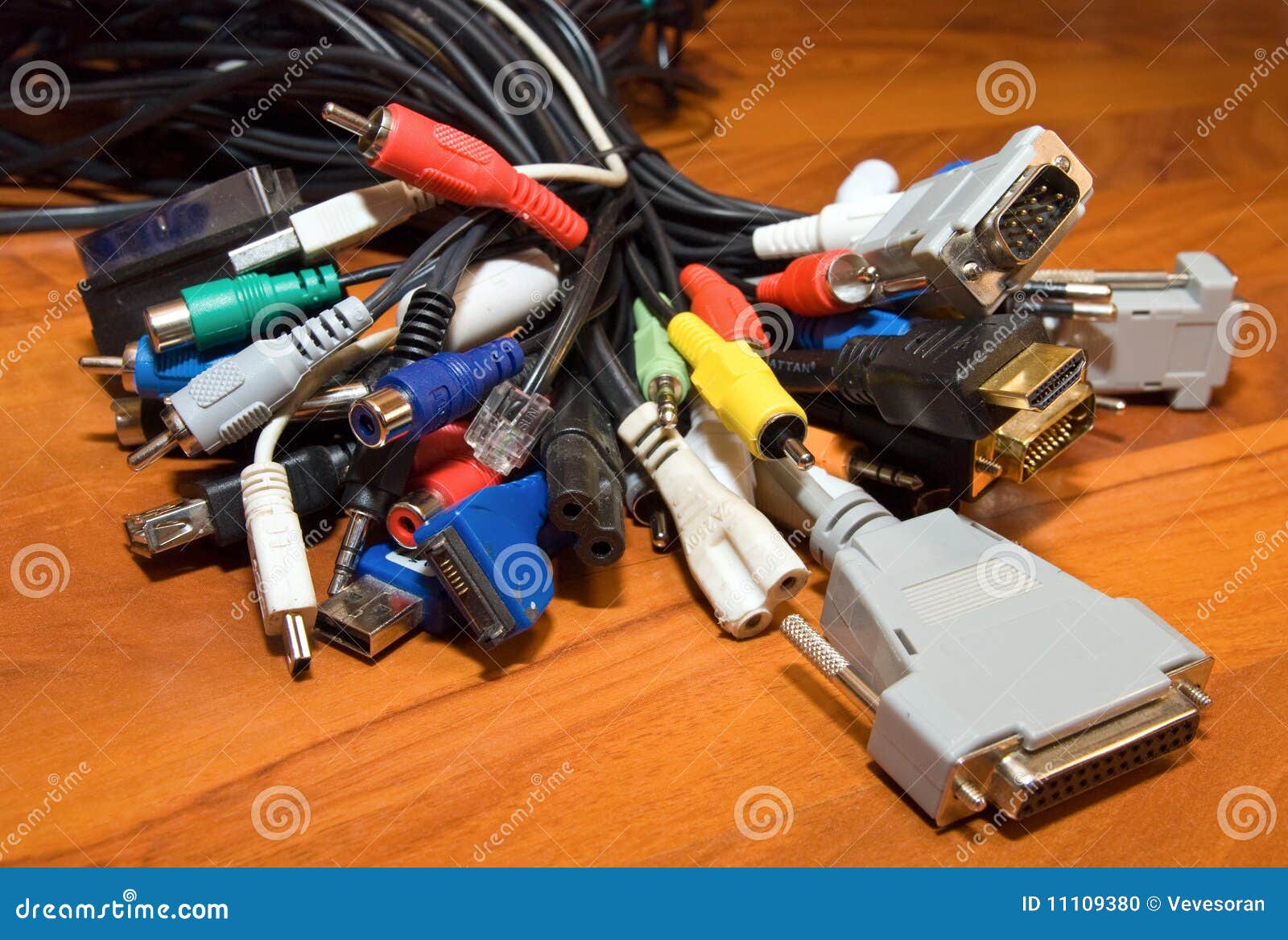 кабели стоковое фото. изображение насчитывающей ампер - 11109380