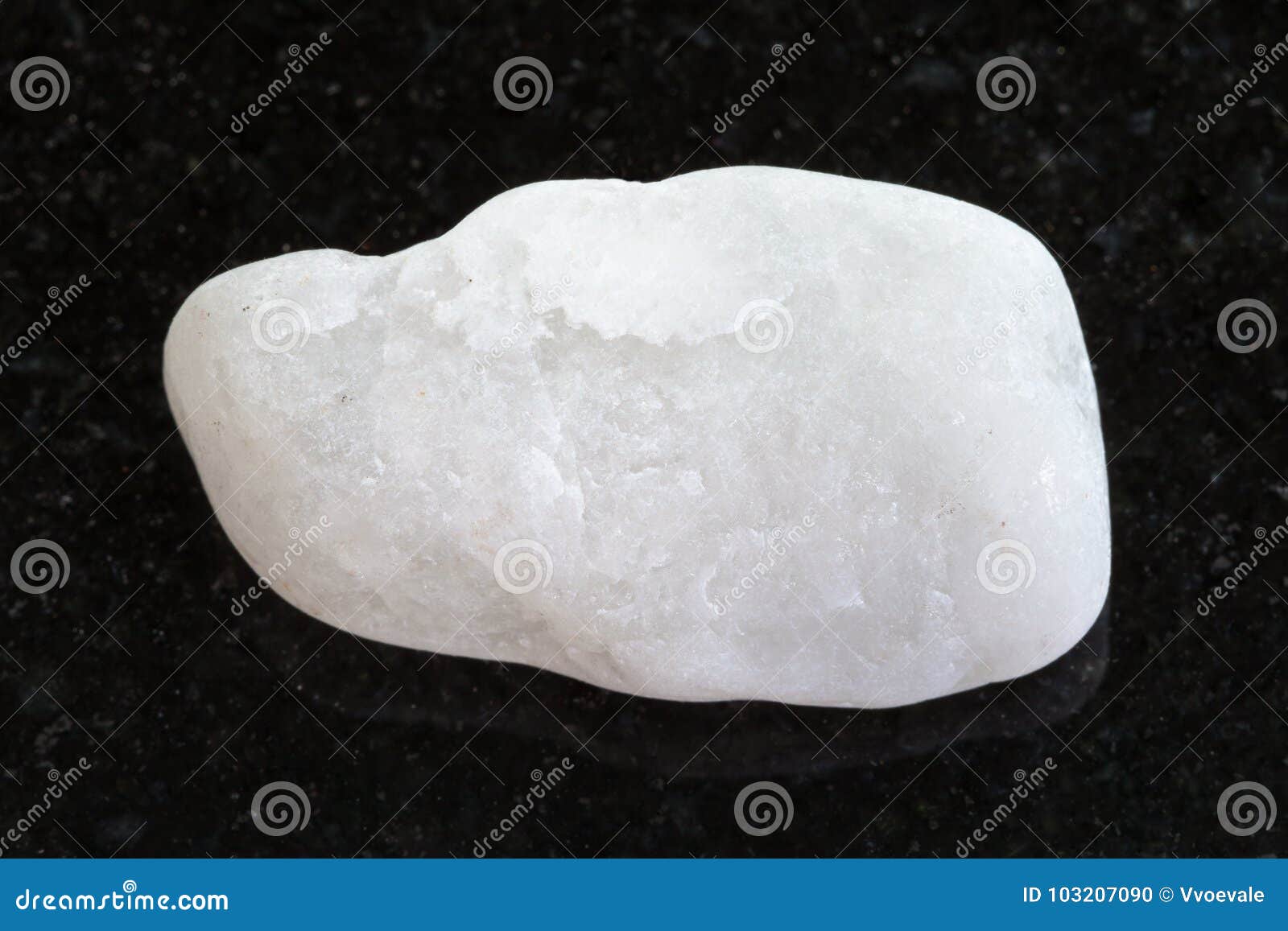 Белый камень искры