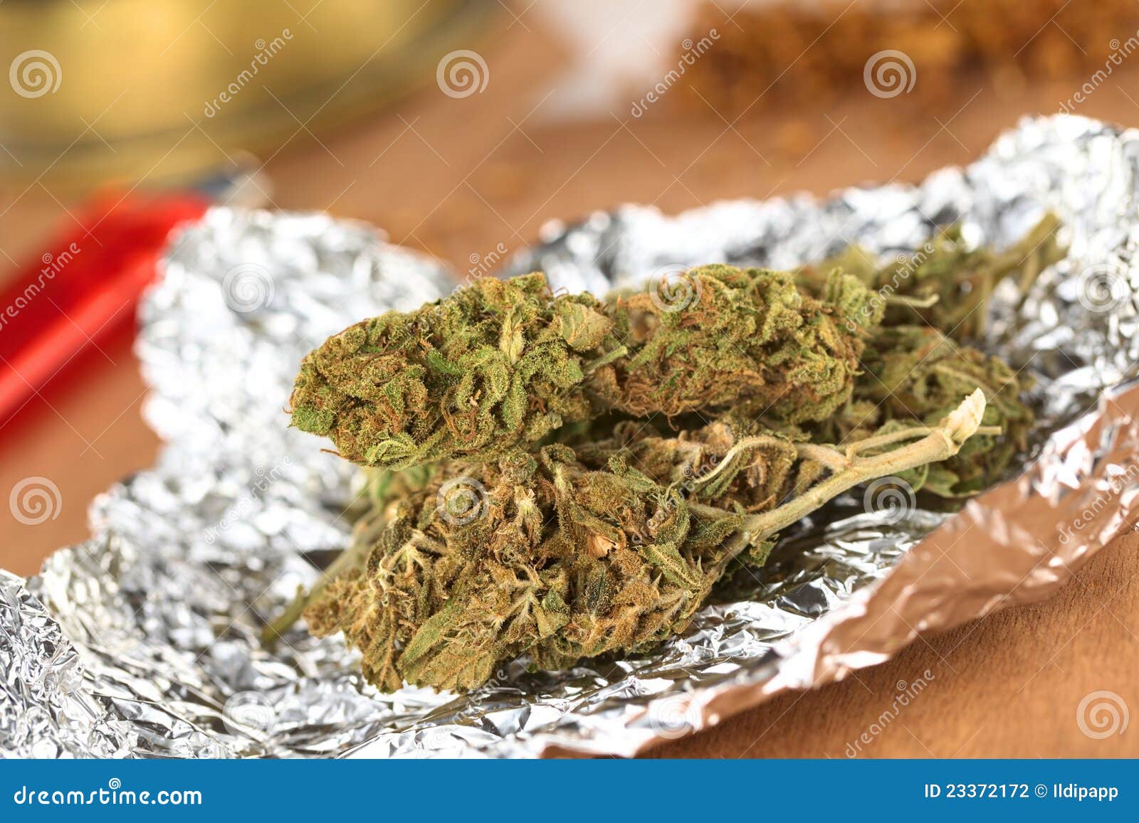 конопля высушила tinfoil 2 передних подшипниковых щитов фокуса цветков sativa селективный