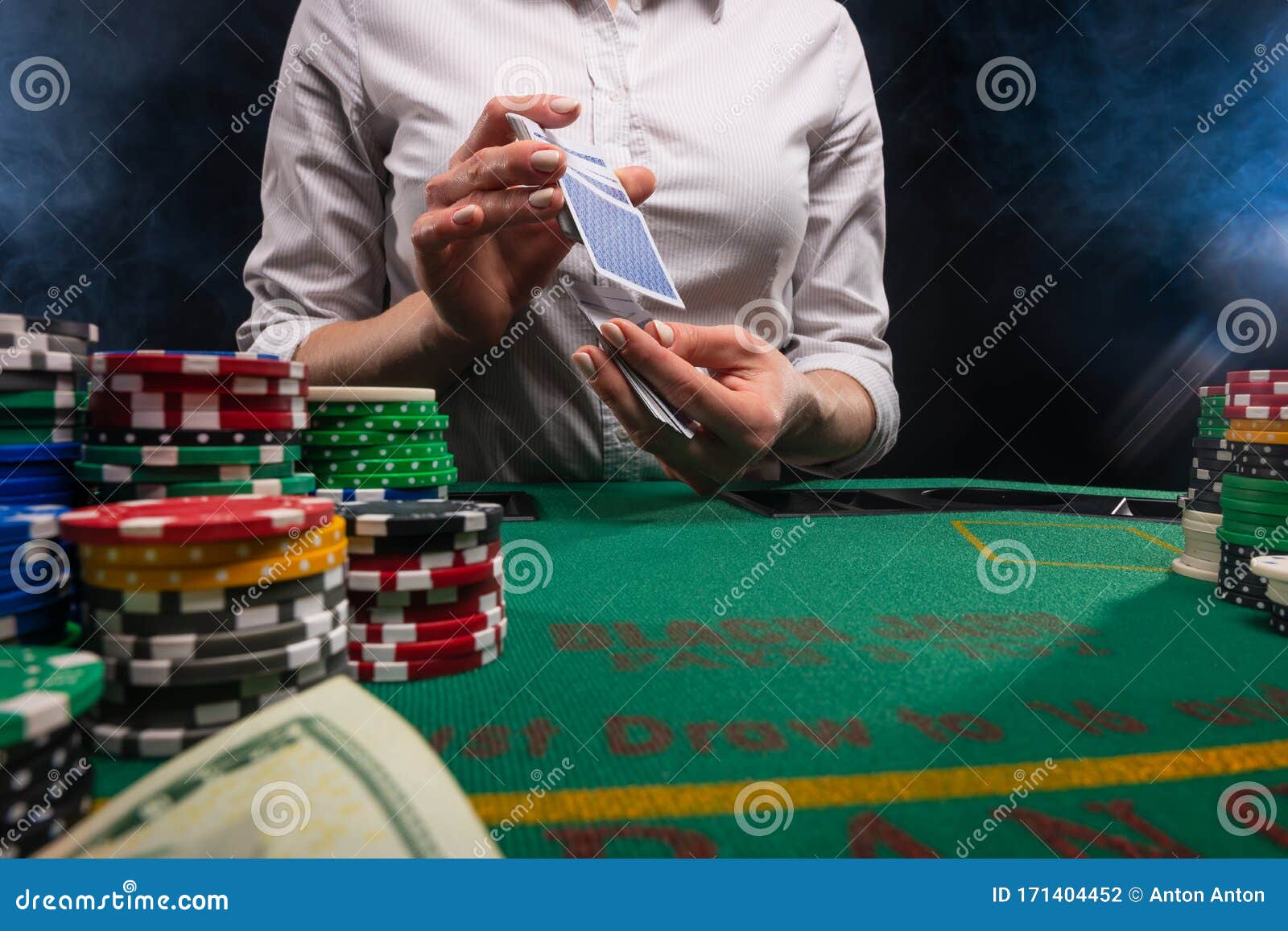 Крупье покера казино закрыты казино украина
