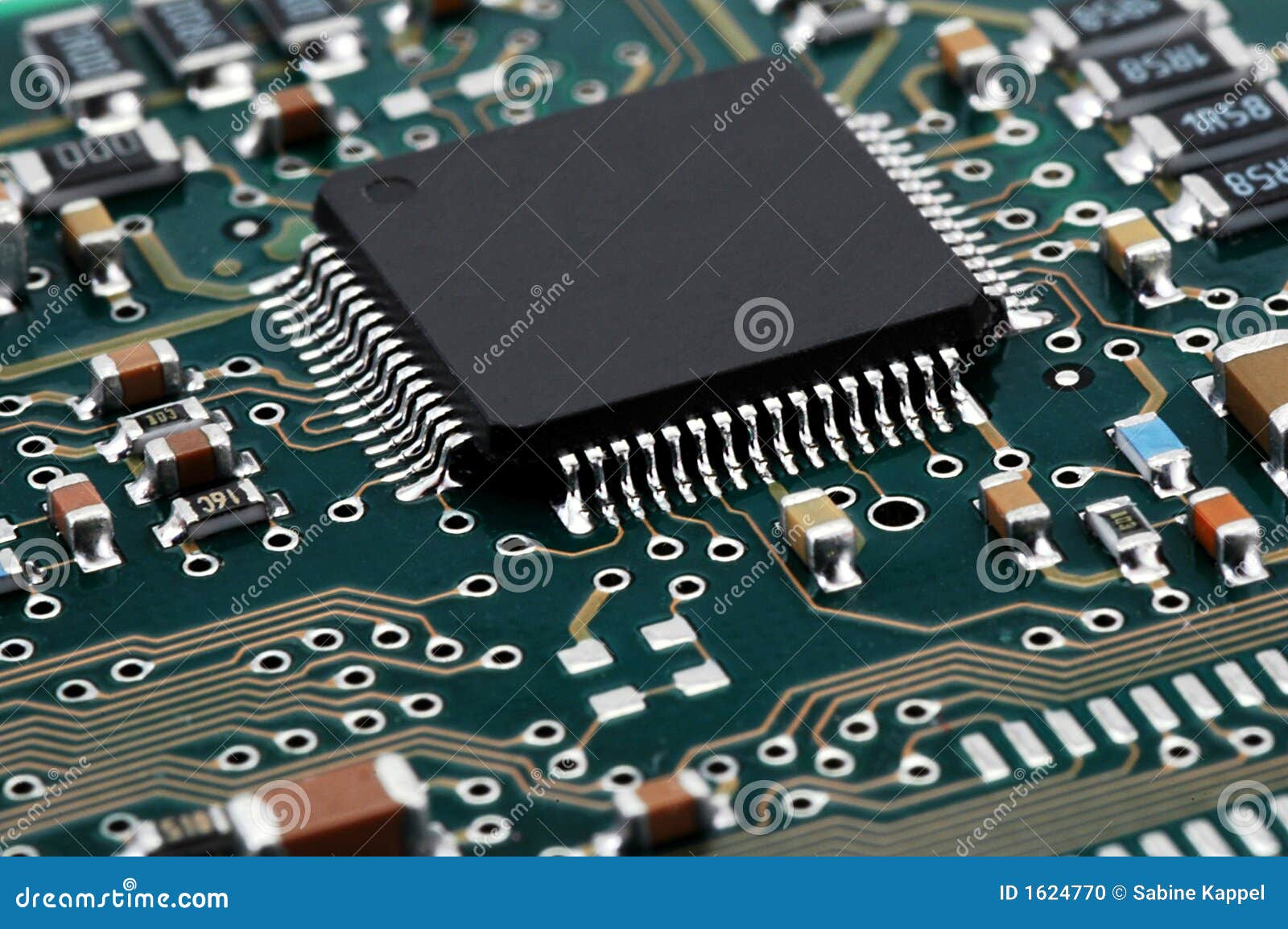 микросхема стоковое фото. изображение насчитывающей обработчик - 1624770