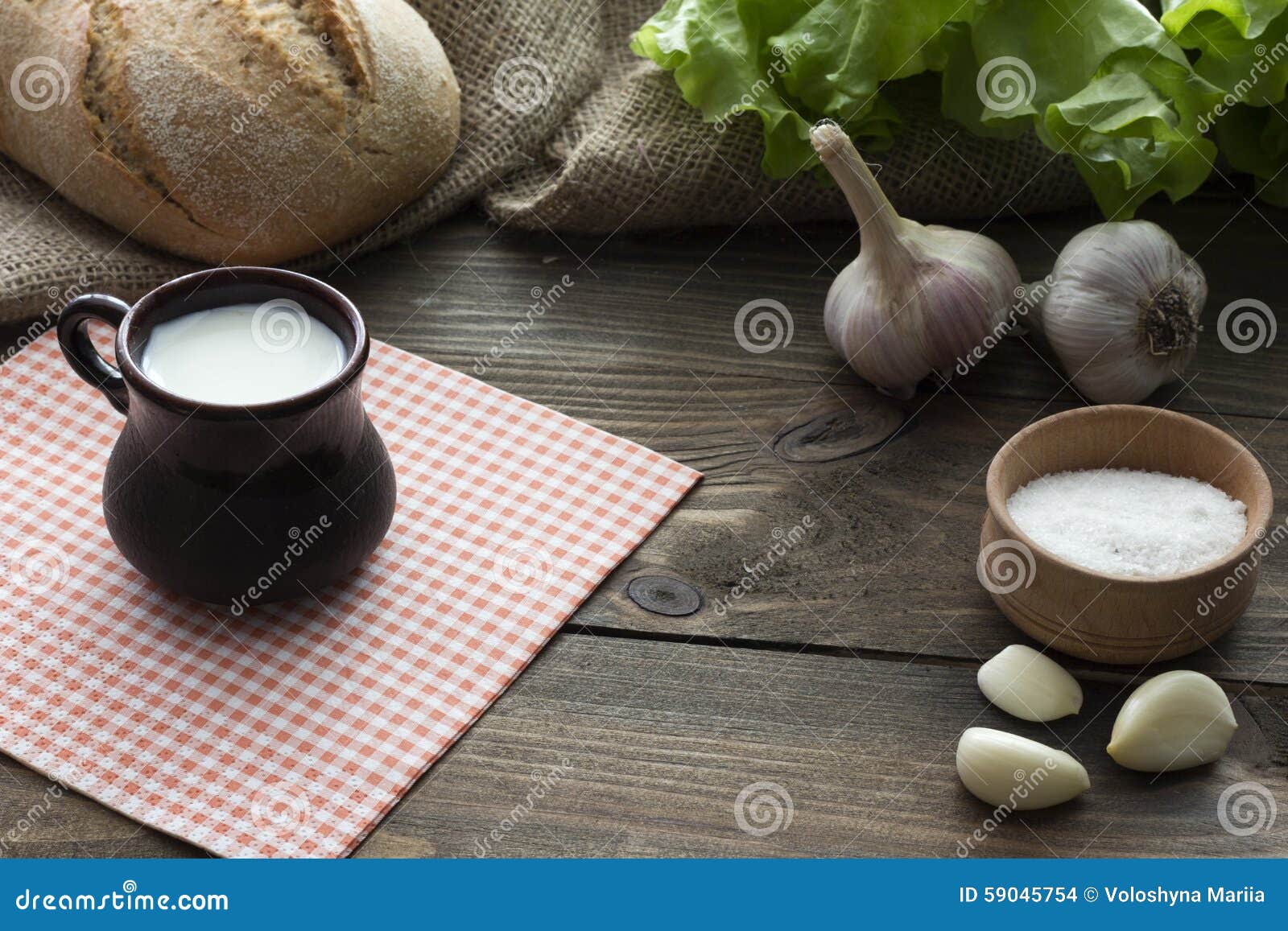 Чеснок в молоке