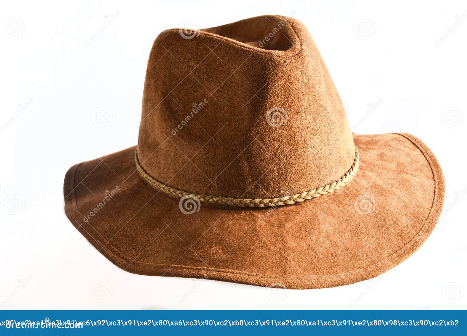Тренды- 2023: шляпы модных фасонов
