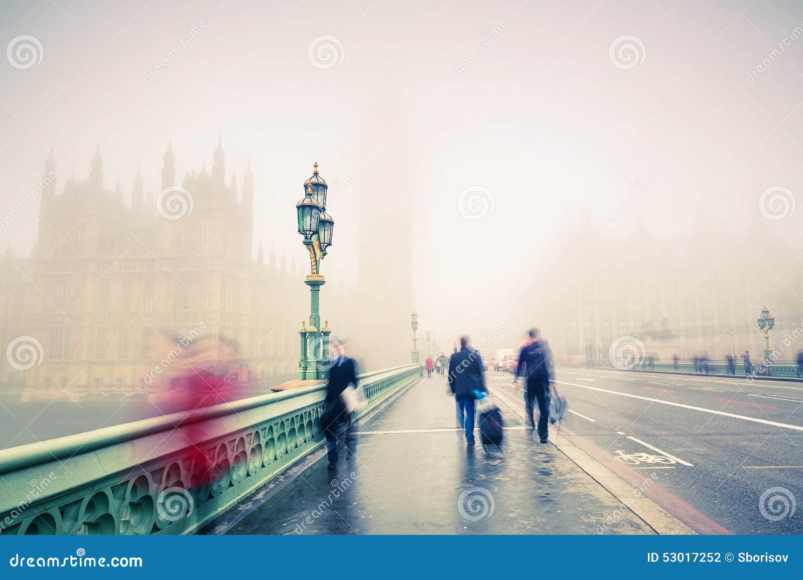 мост london westminster. Мост Вестминстера на туманном утре в Лондоне