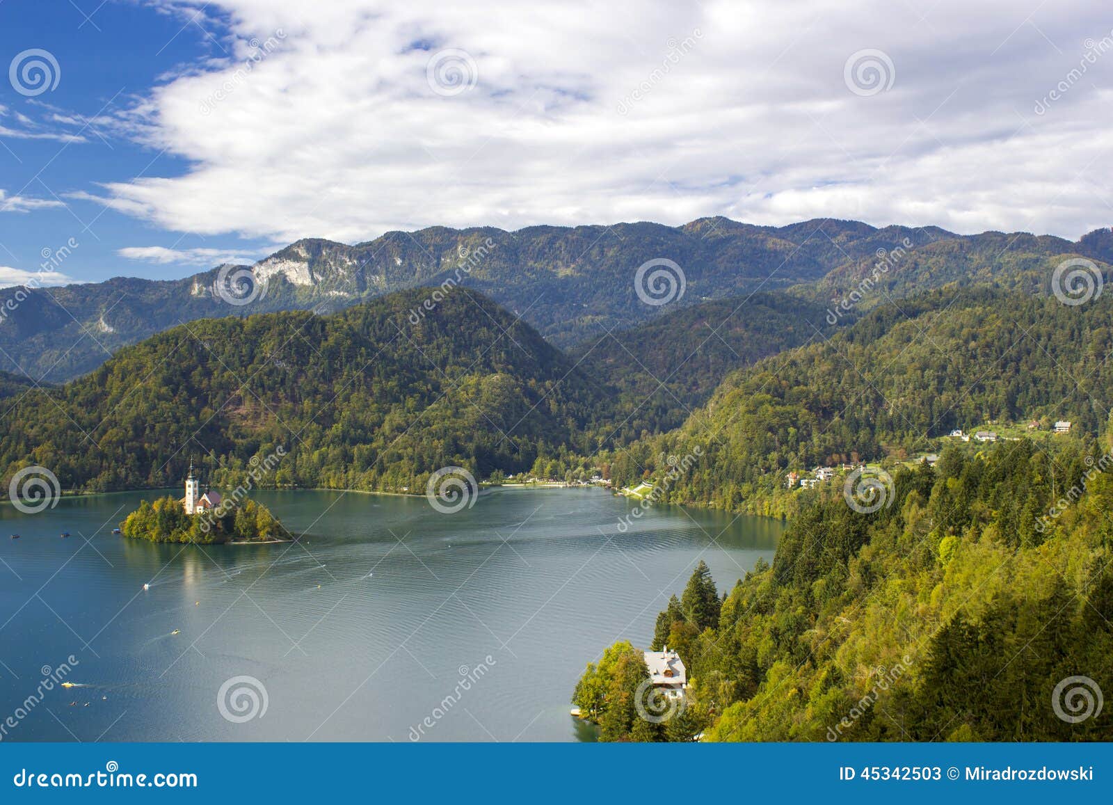 Панорамный взгляд озера Bled, Словении, Европы