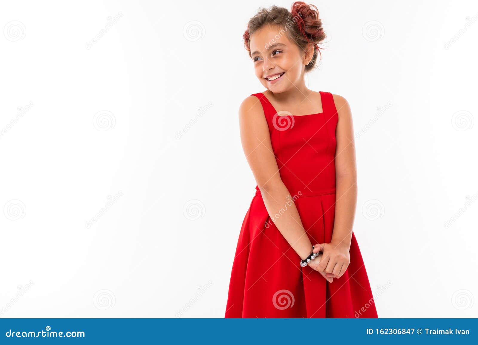 Complementos con vestido rojo
