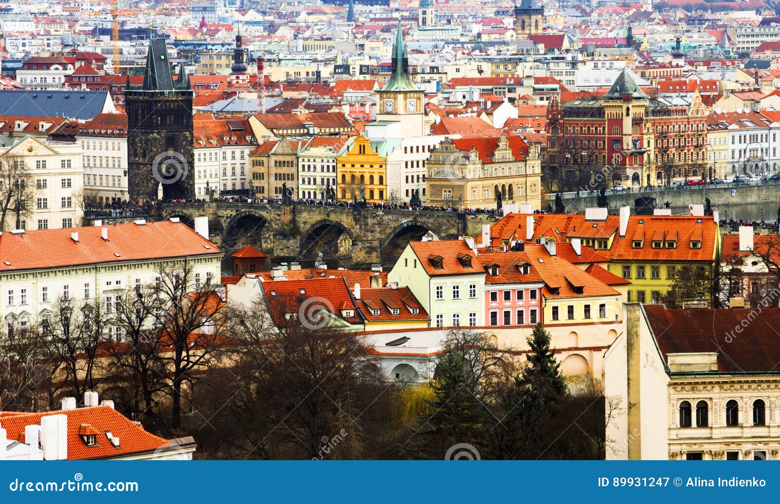 Прага, чехия, туристская концепция, путешествуя в Европе, am. Изумительный город для путешествовать, город с красными крышами и старые здания, Европа, путешествуя в Европе
