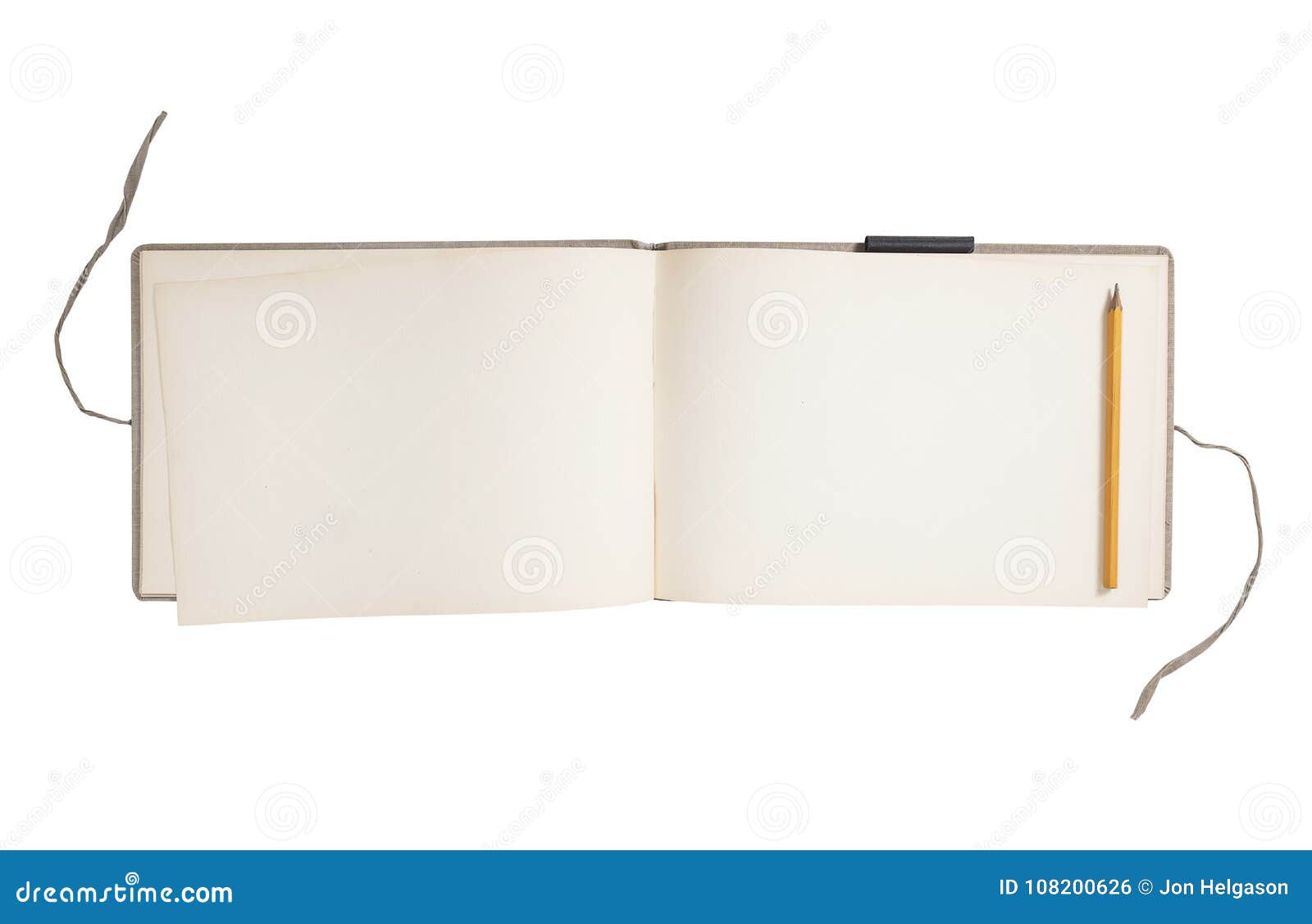 пустой эскиз книги. Старая книга эскиза открытая при пустые страницы изолированные на белой предпосылке