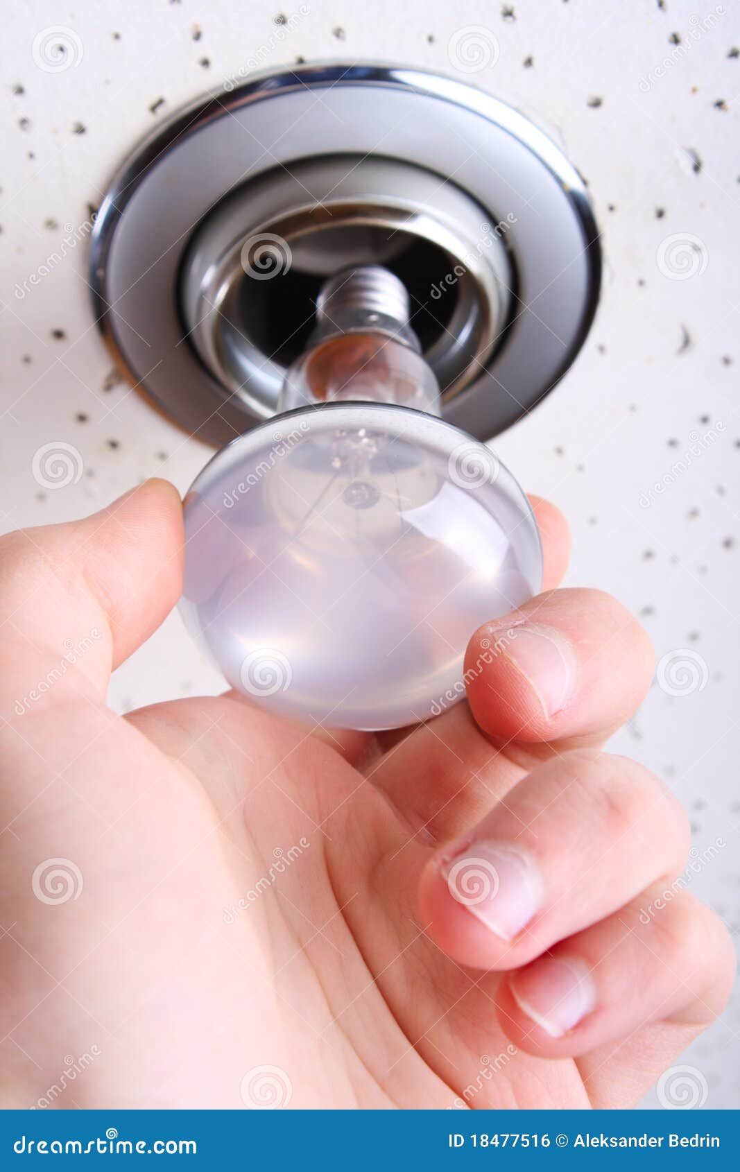 Замена ламп в потолочных светильниках 80 фото