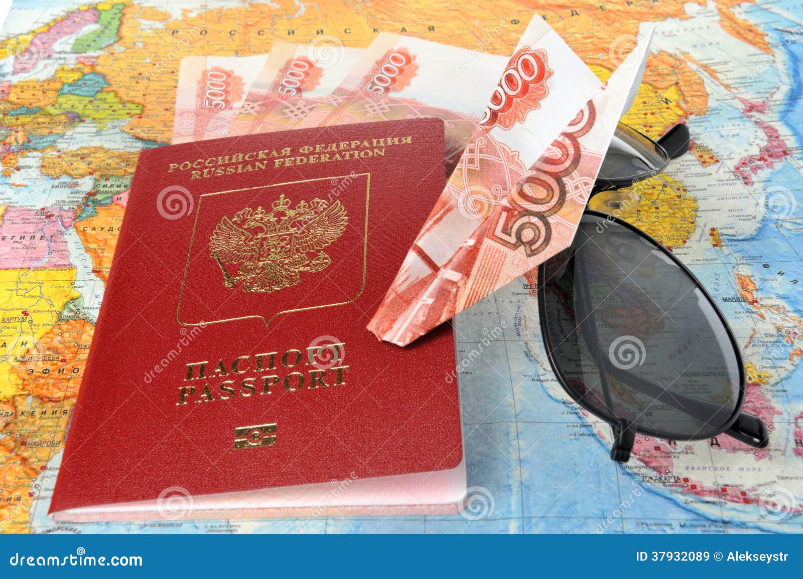 Загран паспорт и самолет