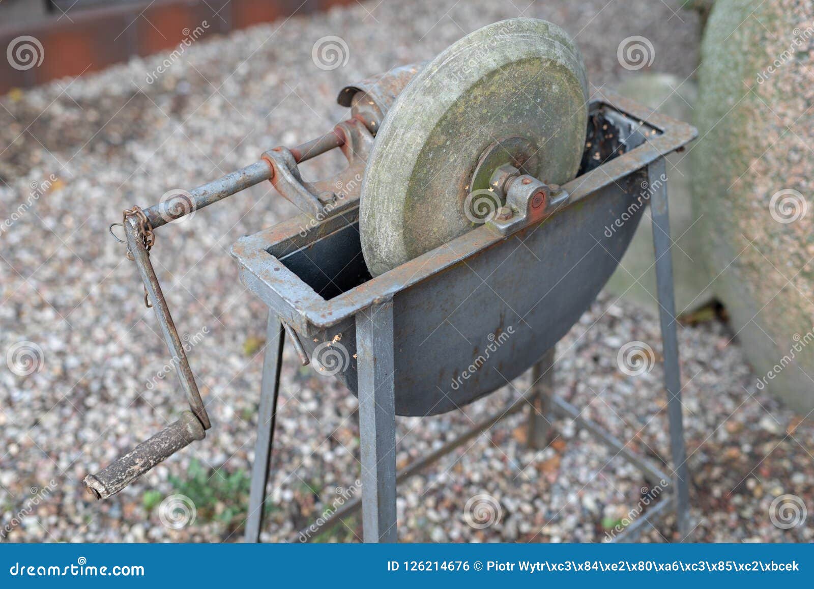 Старое точило для точить ножи Абразивный диск на старой Стоковое Фото ...