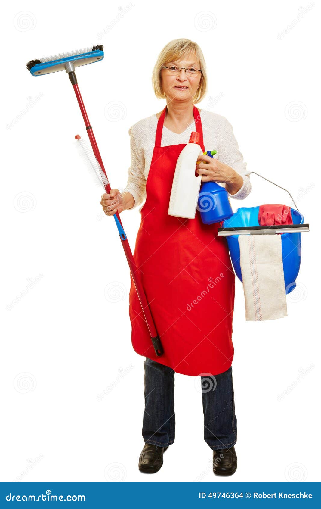 Старшая женщина как уборщица Стоковое Фото - изображение насчитывающей ...