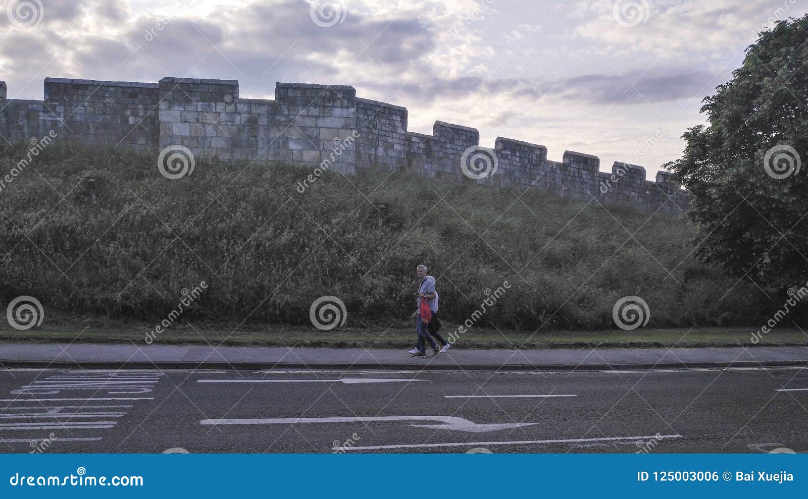 Стена в Йорке, Великобритании. Стена принята в Йорк, Великобританию