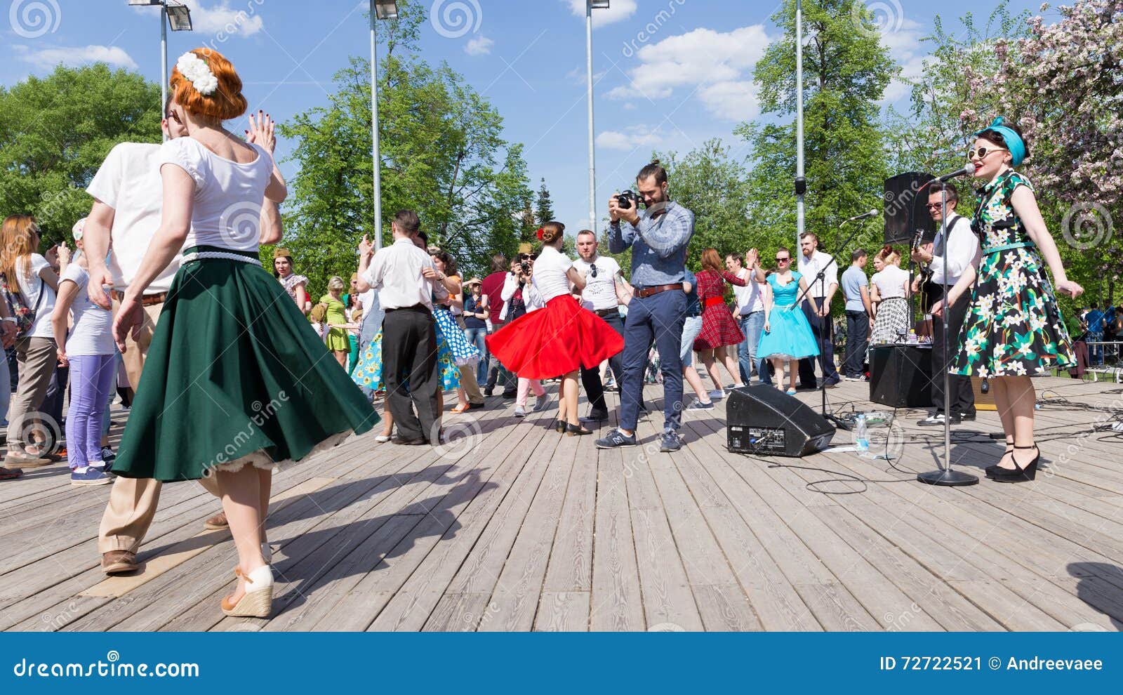 Танцплощадка парк Горького