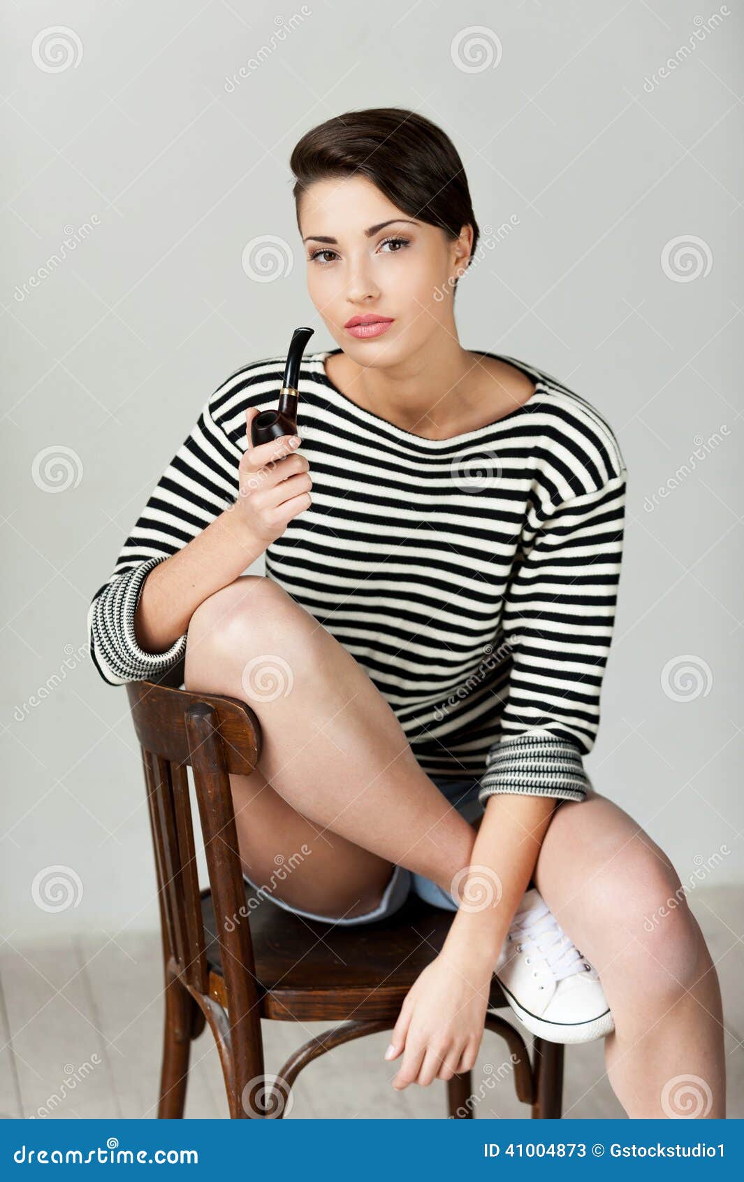 Труба как стиль стоковое изображение. изображение насчитывающей битник ...