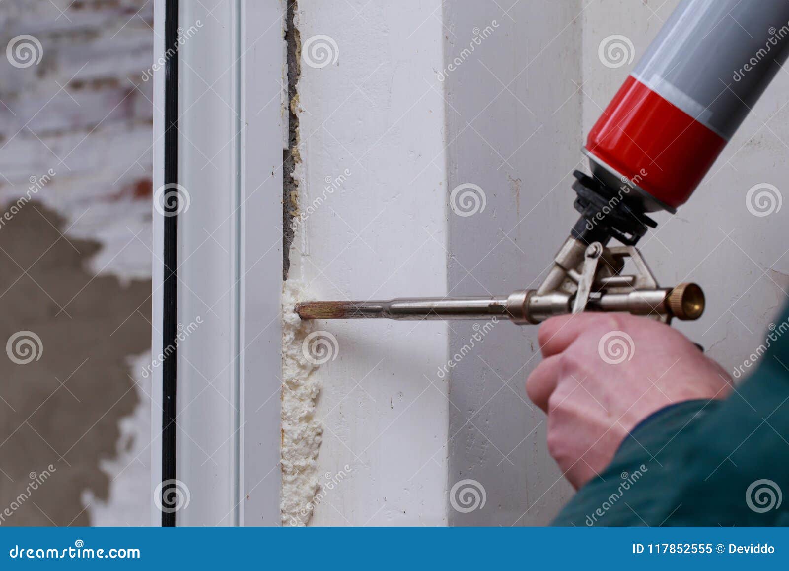 Запенить пол монтажной пеной 82 фото