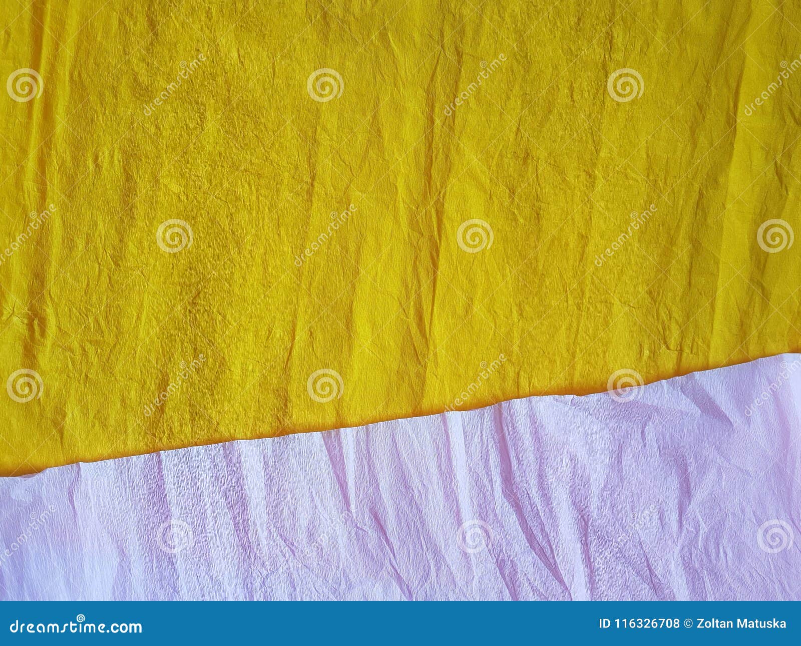 Цвета желтых розовых бумажных чистых листов предпосылки silk поверхностных пустых яркие