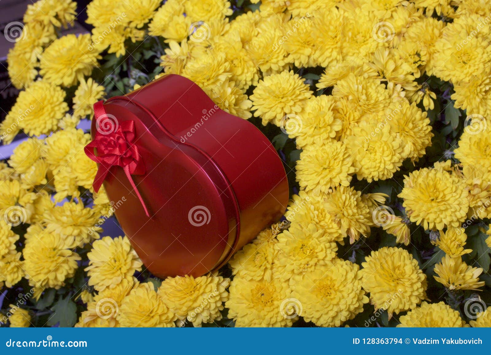 Букеты из хризантем — прекрасный вариант цветочного подарка