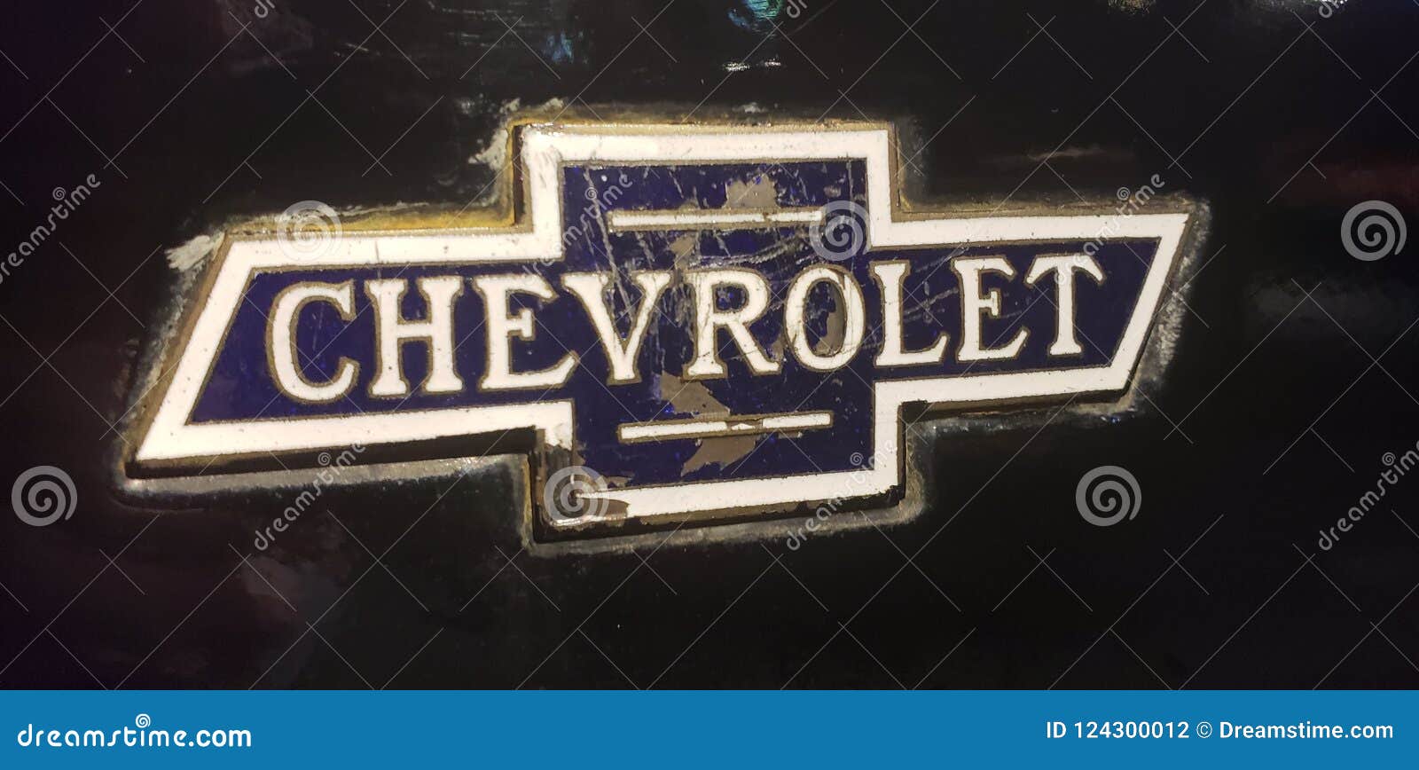 Эмблема Шевроле редакционное фотография. изображение насчитывающей ...