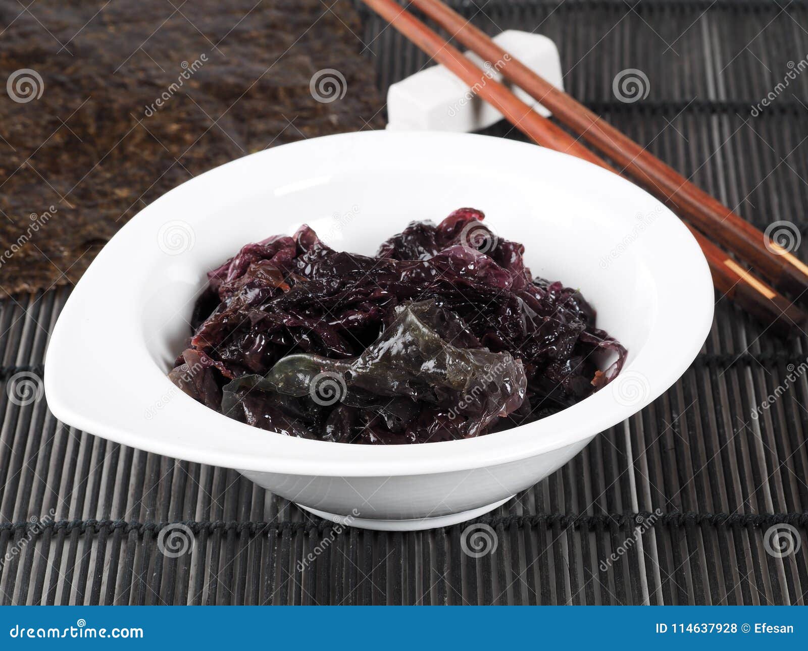 Â€ “Alga Nori De Nori Seaweed Foto de Stock Imagem de salada
