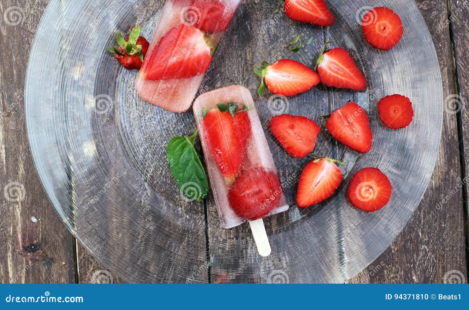 鲜奶草莓冰棒图片素材-编号19225906-图行天下