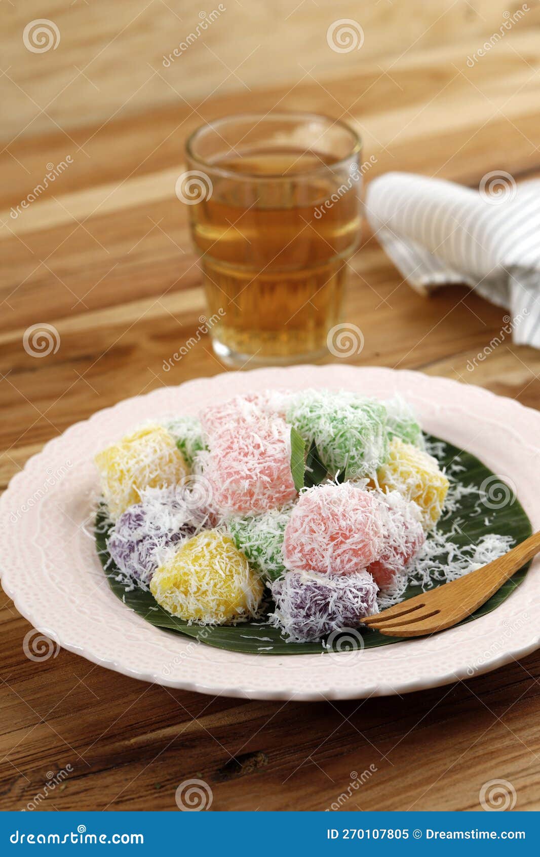 Hippomama's Kitchen 怡。然自得: Kuih Bangkit 木薯饼/番婆饼