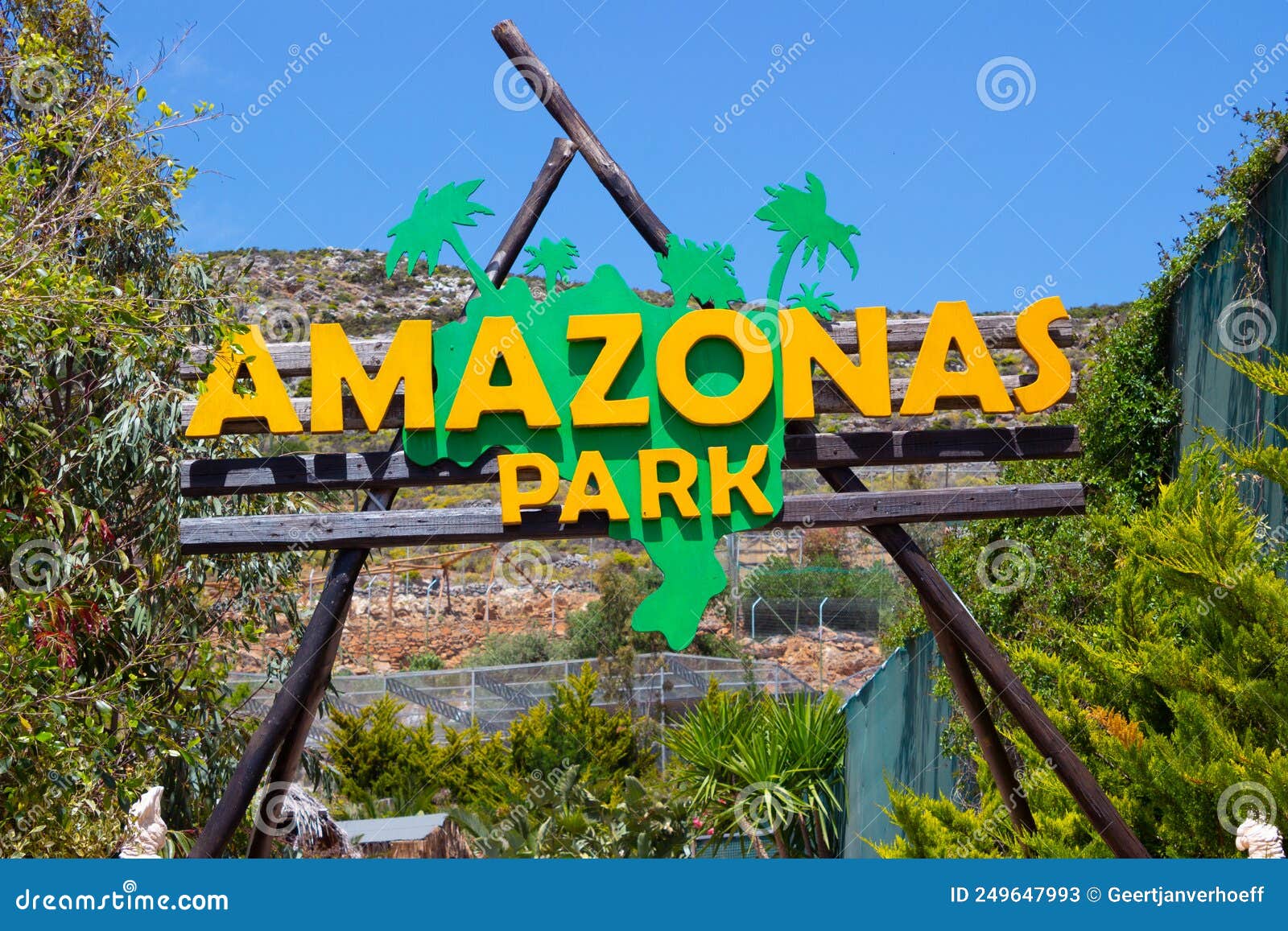 亚马逊公园标志 编辑类库存照片. 图片 包括有 公园, 忠告, 休闲, 结构树, 假期, 庭院, 地标 249647993