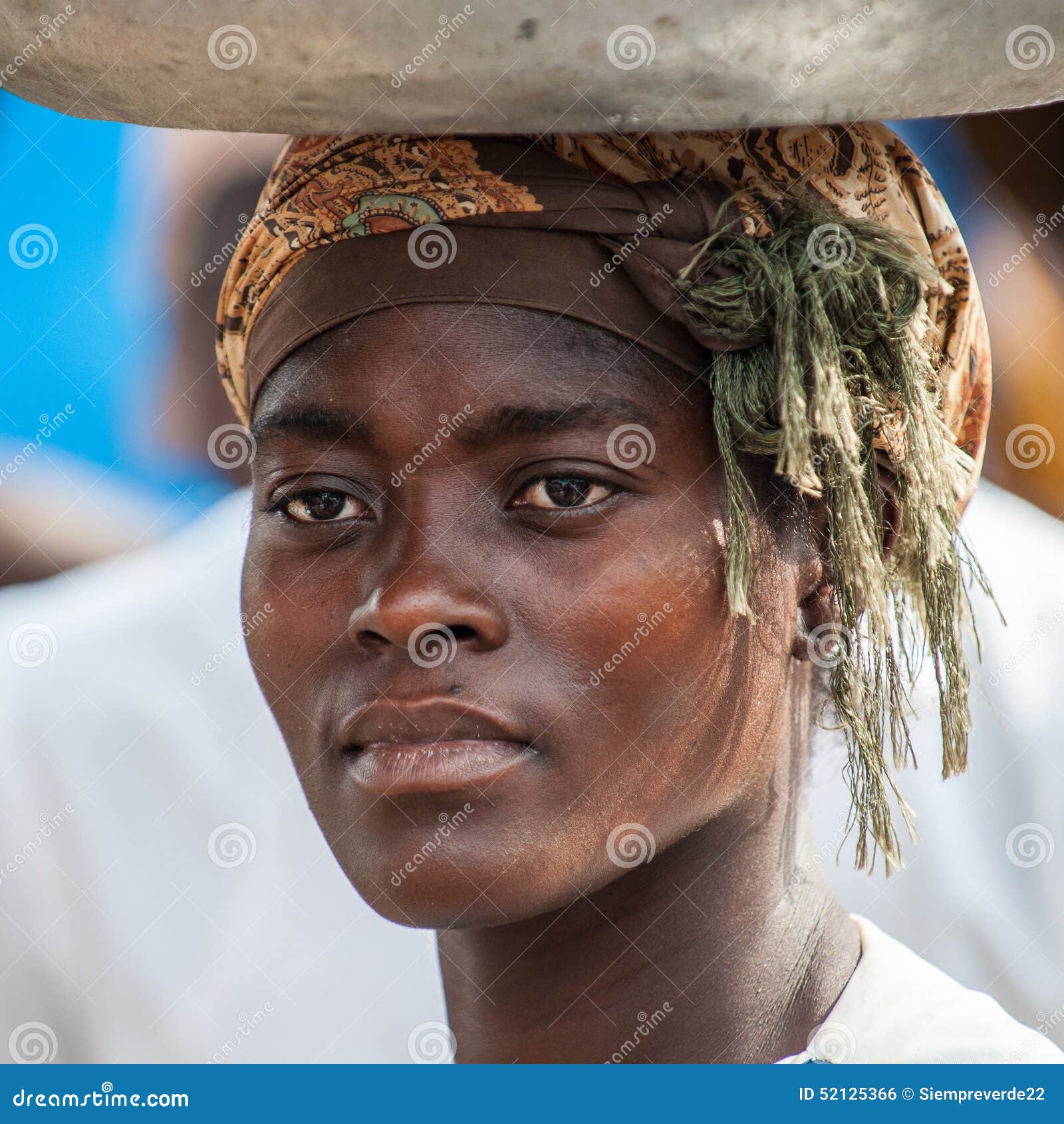 人们在加纳 图库摄影片. 图片 包括有 投反对票, 生活, 文化, 贫穷, 困难, 幸福, 生活方式, 卡麦隆 - 52126117