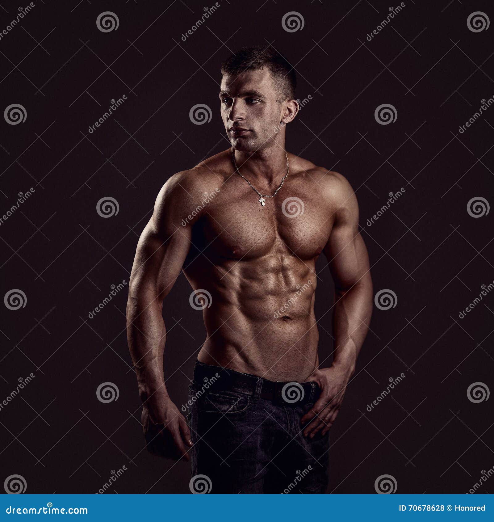肌肉健康. 穿着赤裸的男人. 肌肉躯干健身器. 体育健身和运动 库存照片 - 图片 包括有 å ¥èº«, åÿ¹è®­: 219334854