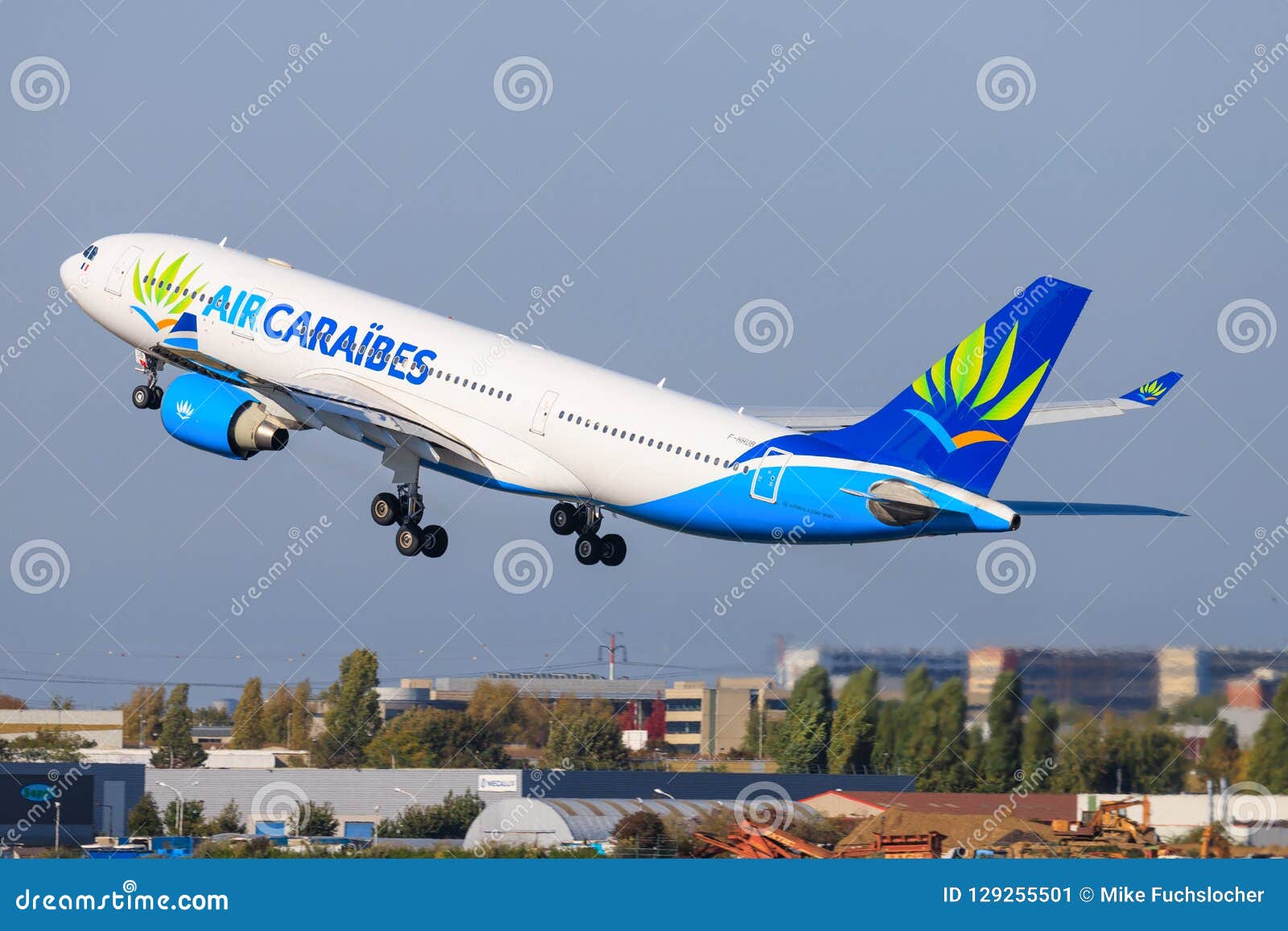 Phoenix 1:400 Airbus A350-900 Air Caraibes 加勒比航空 PH11367 F-HHAV 的照片 作者:faks - 飞机模型世界资料库
