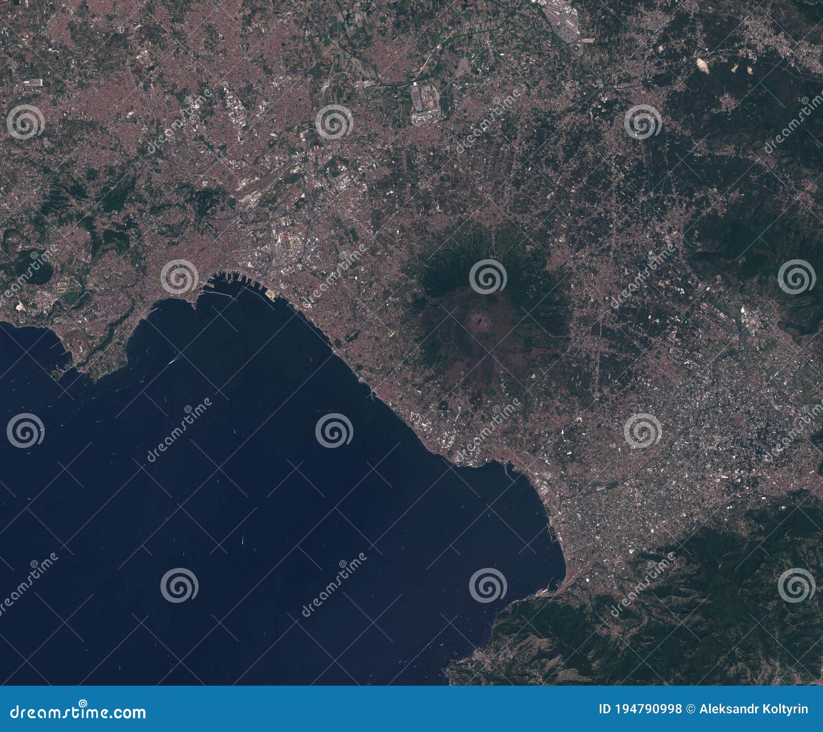 意大利的卫星看法 意大利物理地图、安心平原和海 映射 3d翻译 库存例证 - 插画 包括有 卫星, 高度: 132955760