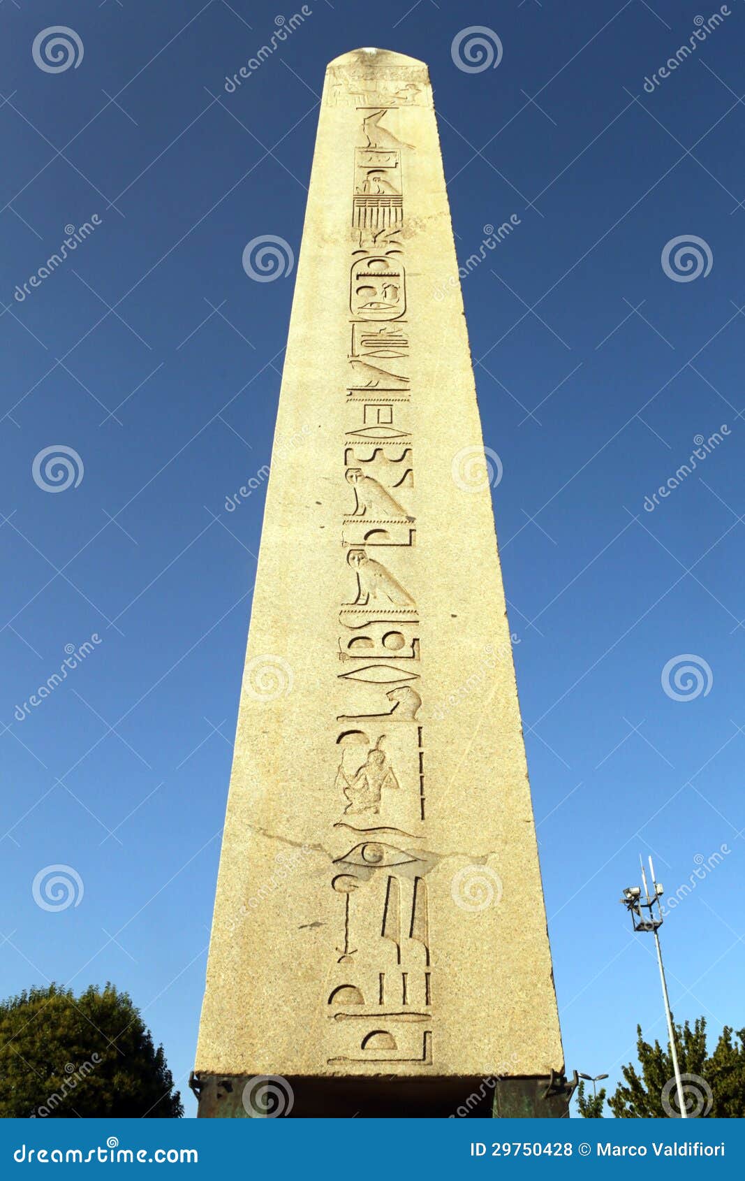 方尖碑， Karnak寺庙(埃及，非洲) 库存图片. 图片 包括有 崇拜, 目的地, 尼罗, 拱道, 方尖碑 - 23850363