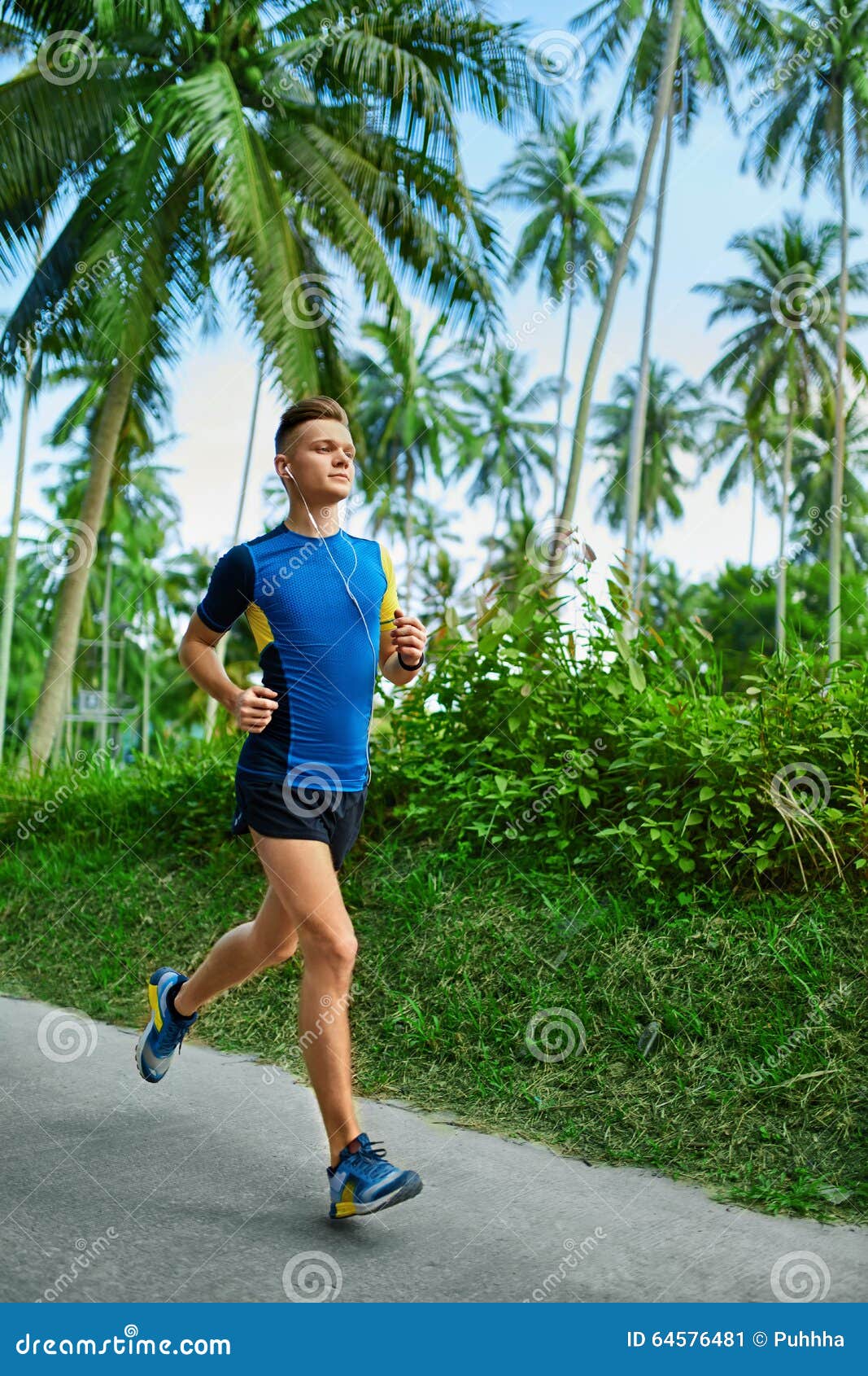 跑步机跑步健身高清图片下载-正版图片501100719-摄图网